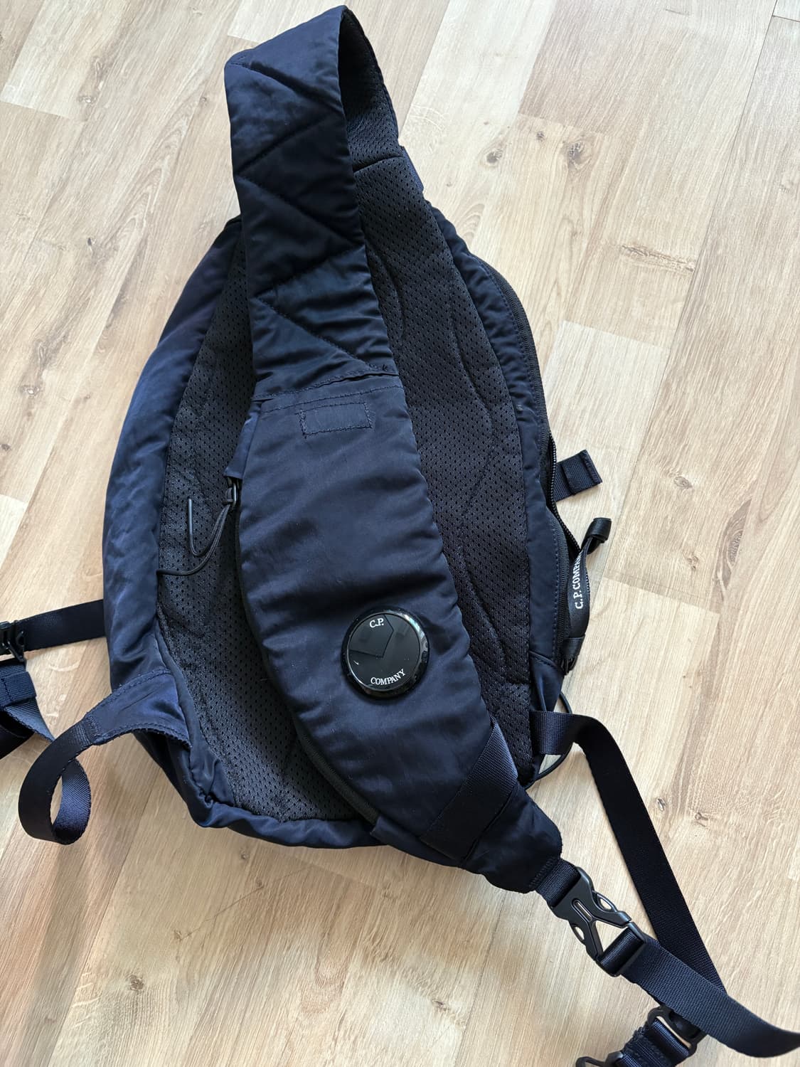 CP컴퍼니 가방 상품이미지2