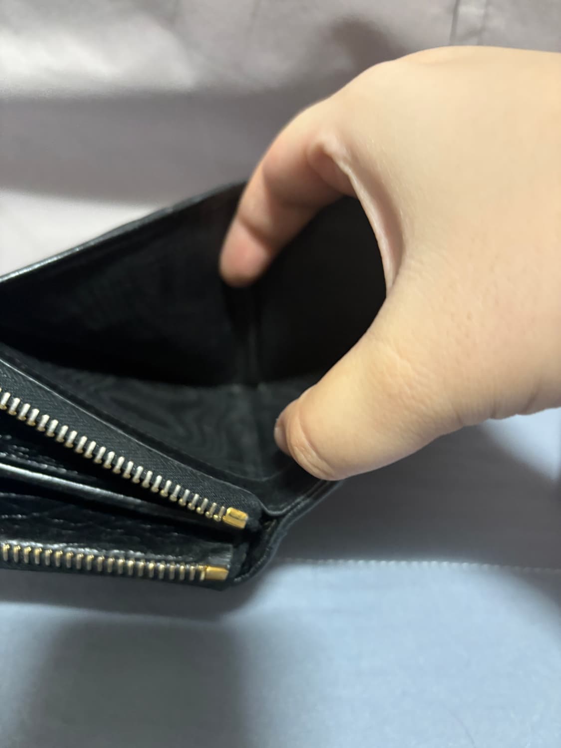 미우미우 마트라쎄 반지갑 상품이미지7