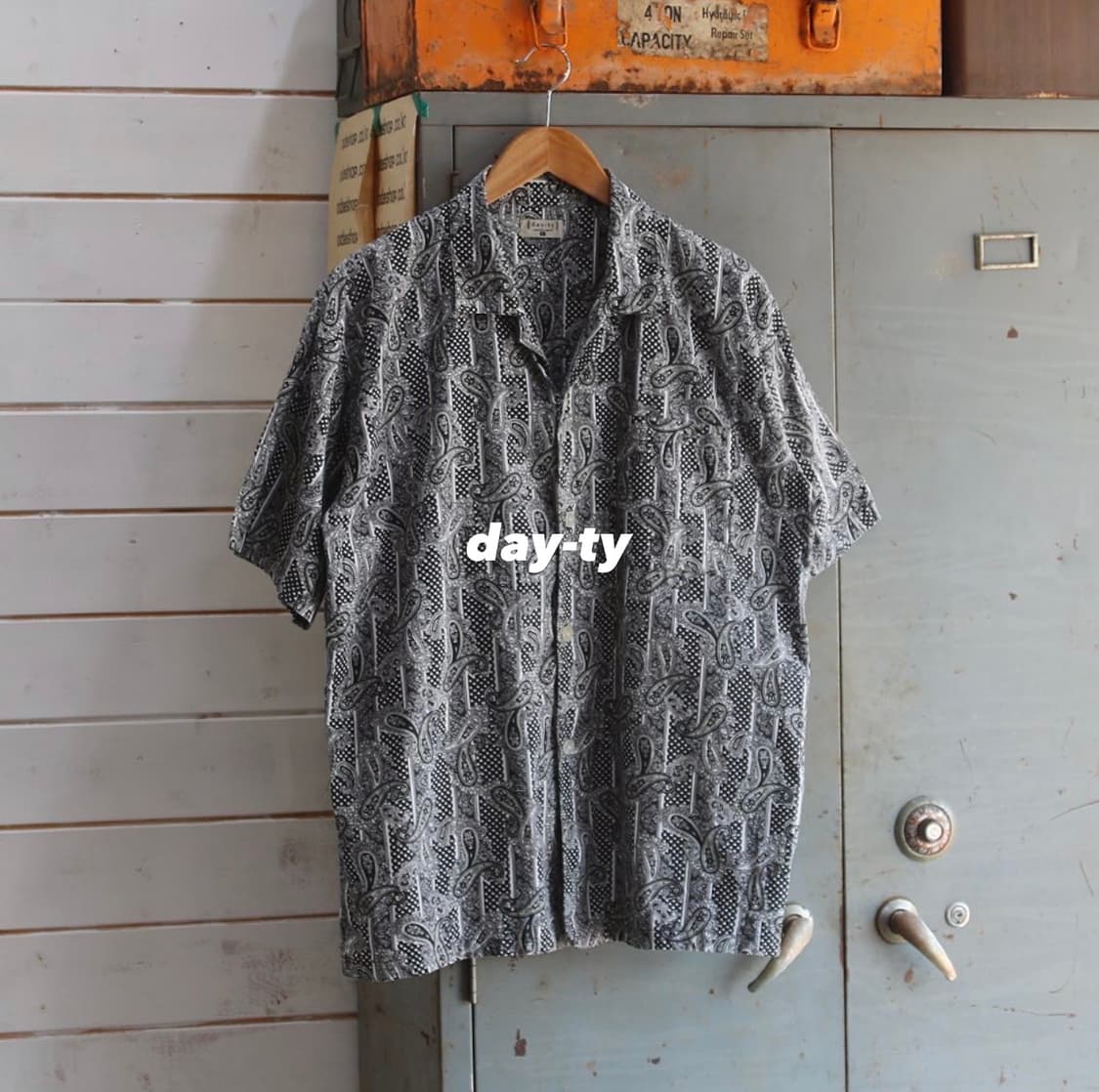 (착용컷) day-ty 페이즐리 반팔 셔츠 (100) 상품이미지1