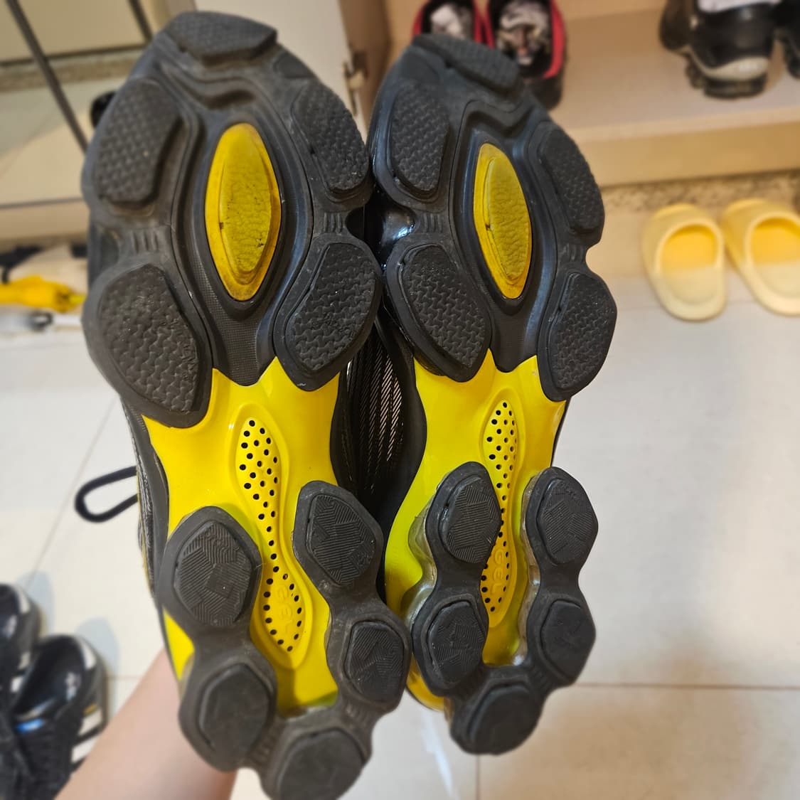 290 아식스 x 키코 코스타디노브 젤 퀀텀 레비트렉 메테오라이트 상품이미지4