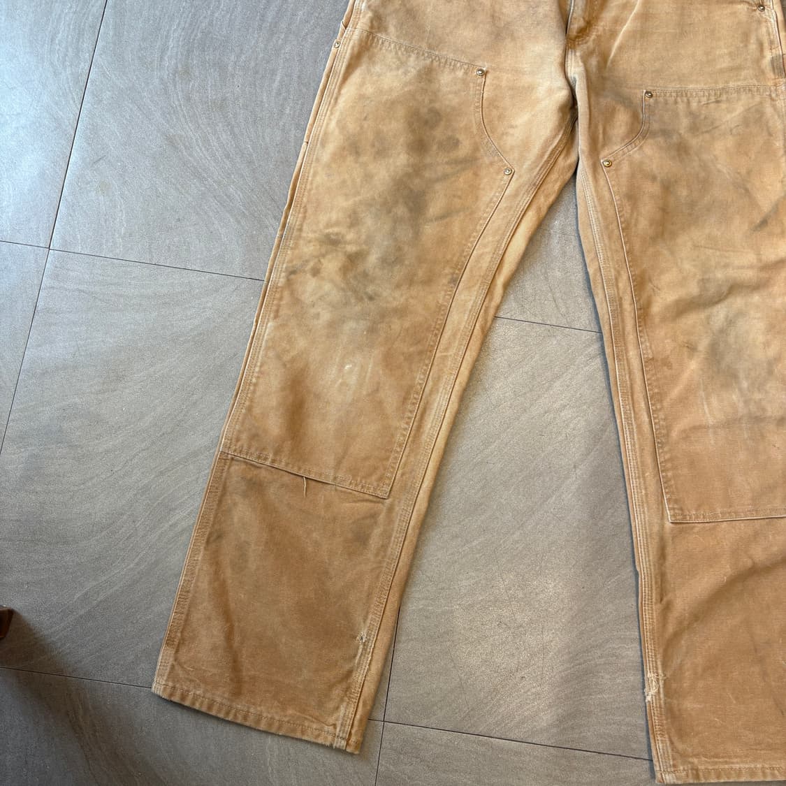 칼하트 미국 생산 브라운 더블니 팬츠 상품이미지3