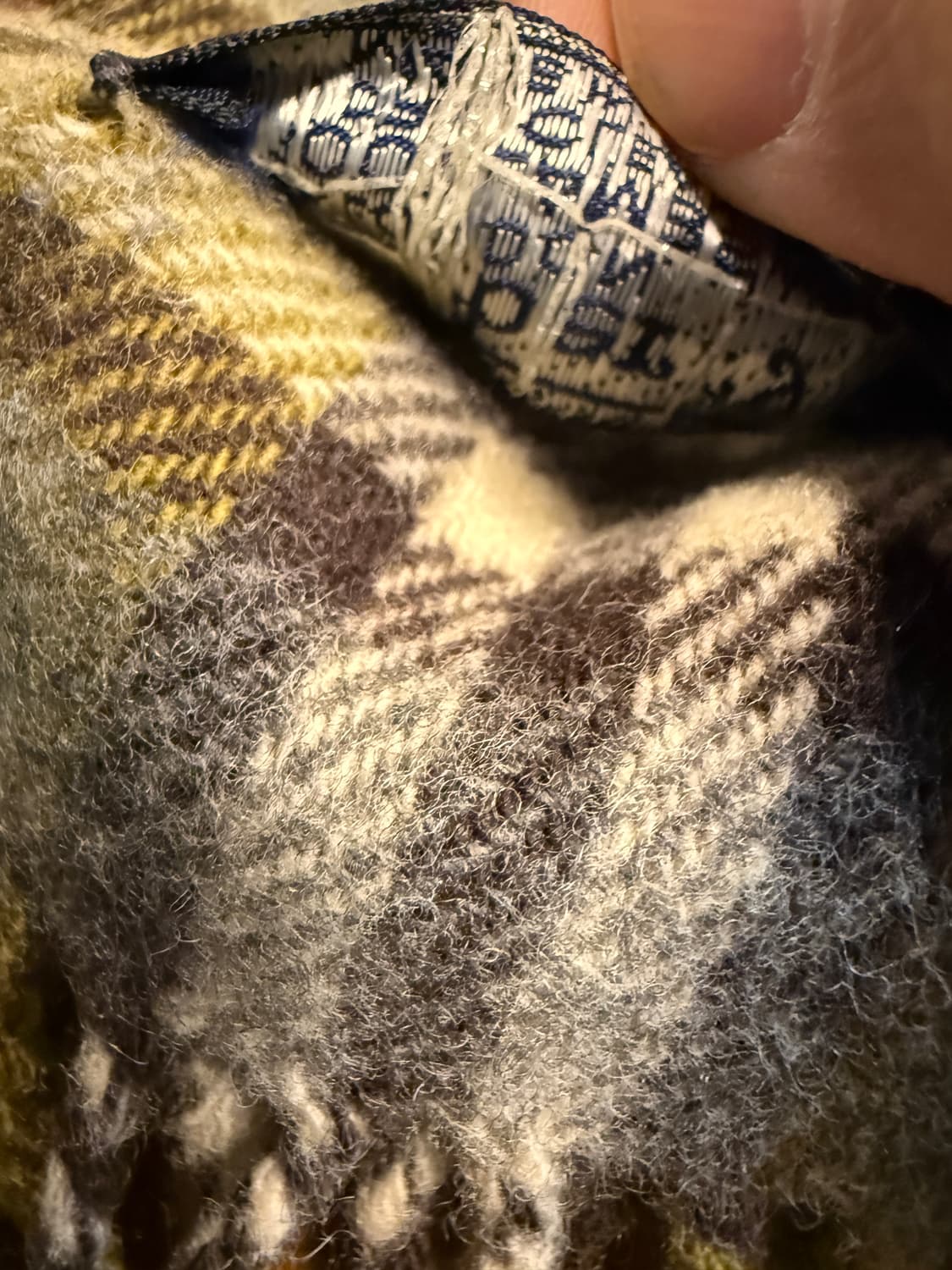 Burberrys 램스울 체크 머플러 올리브 상품이미지4