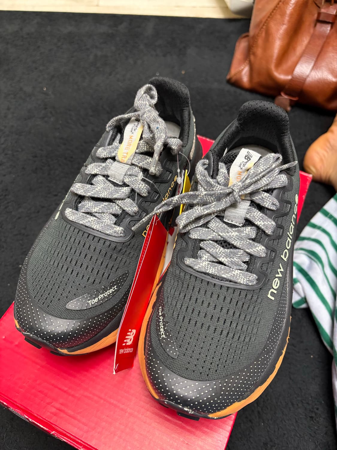 뉴발란스 Fresh Foam 235mm 상품이미지2