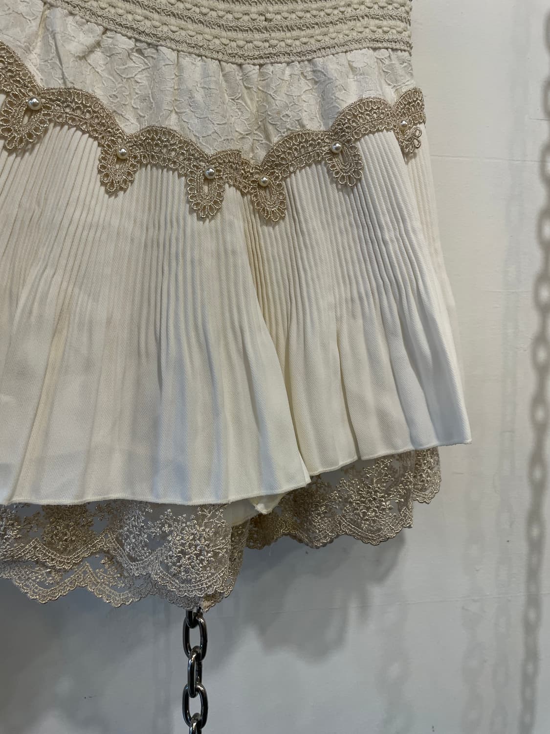 axes femme 엑시즈팜 베이지 뜨개 아이보리 플리츠 팬츠 로맨틱 상품이미지5