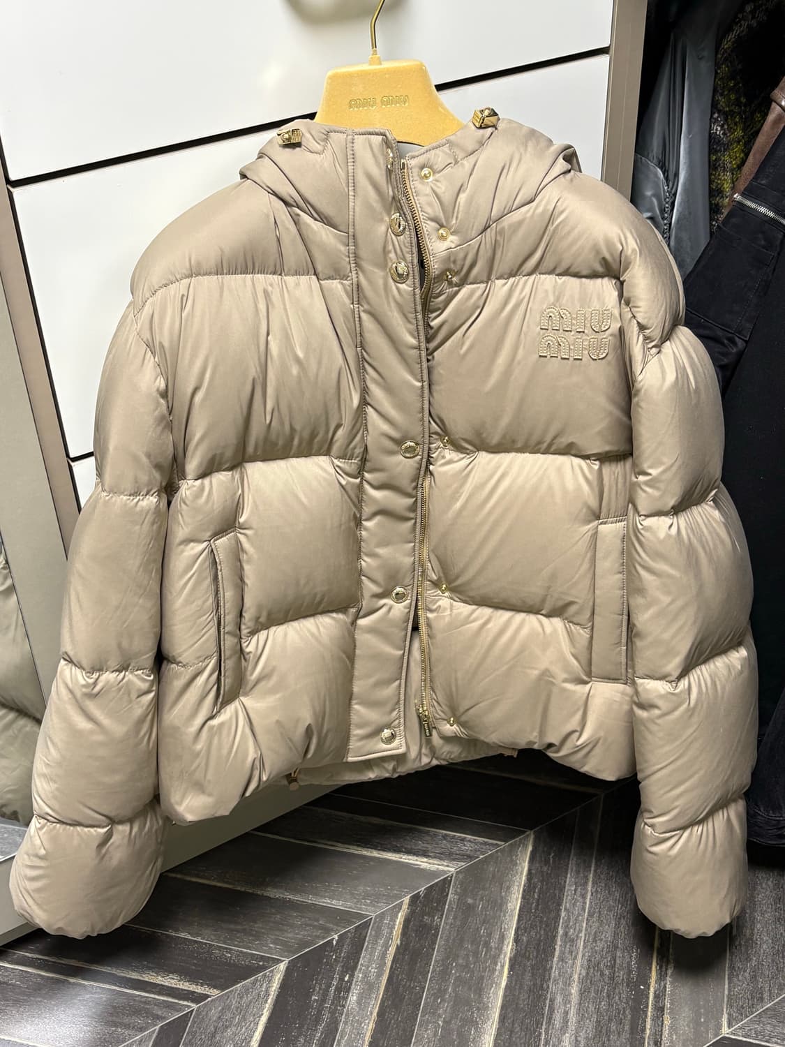 [38] 미우미우 베이지 패딩 ML1073 OOO 15MJ F0065 상품이미지6