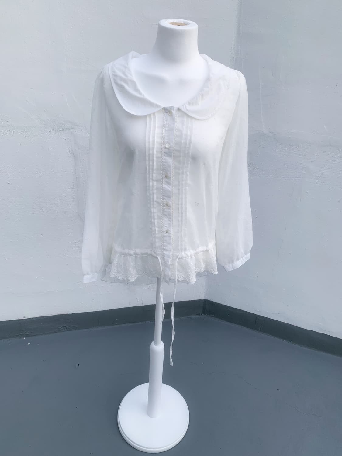 둥근카라 화이트 블라우스 상품이미지6