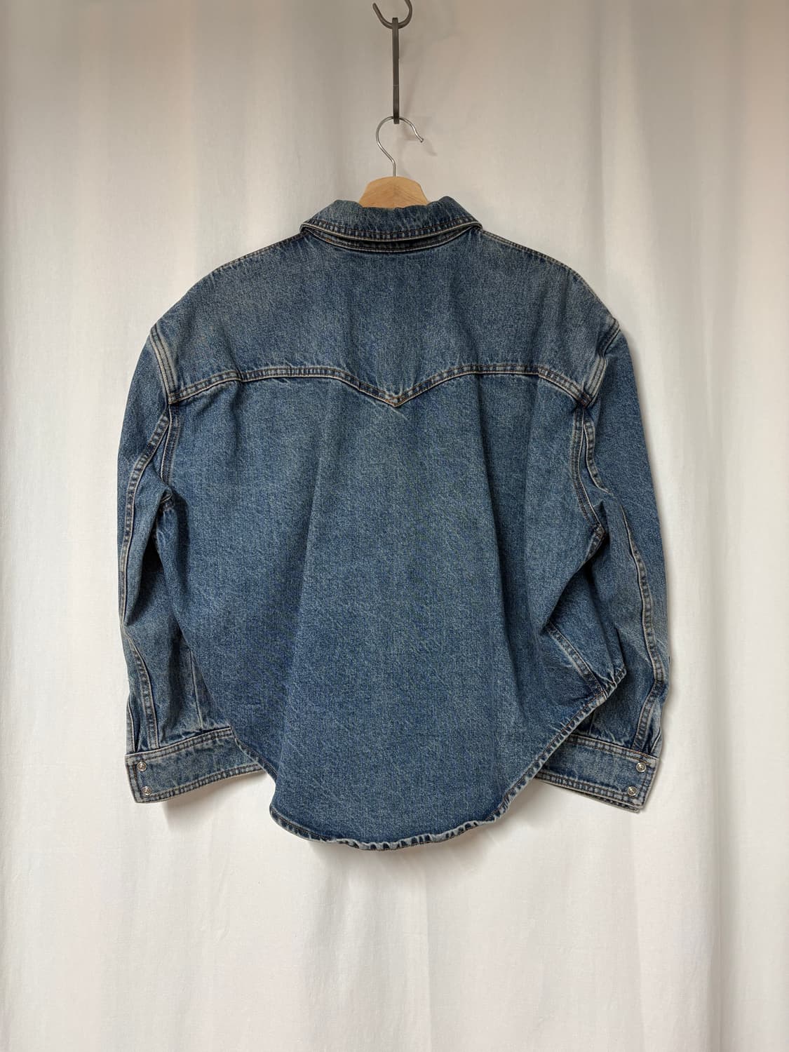 발렌시아가 16fw 크롭 데님 웨스턴 오버셔츠 상품이미지2