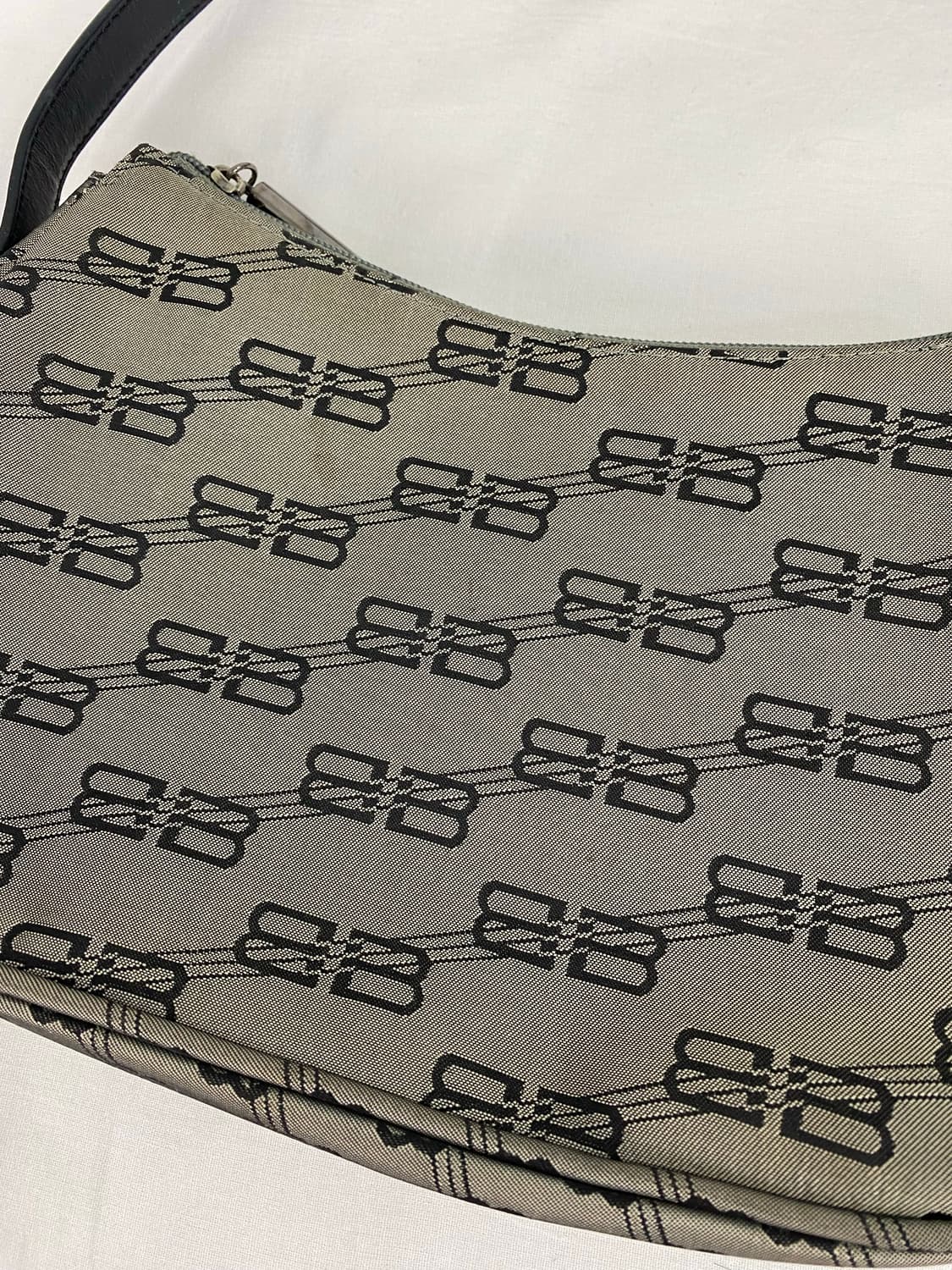 발렌시아가 BB로고 모노그램 캔버스 숄더백  <50> 상품이미지8