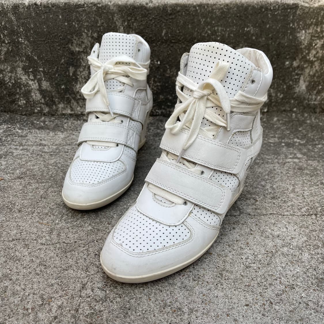 [37] ASH 화이트 레더 웨지힐 스니커즈 (240) 상품이미지1