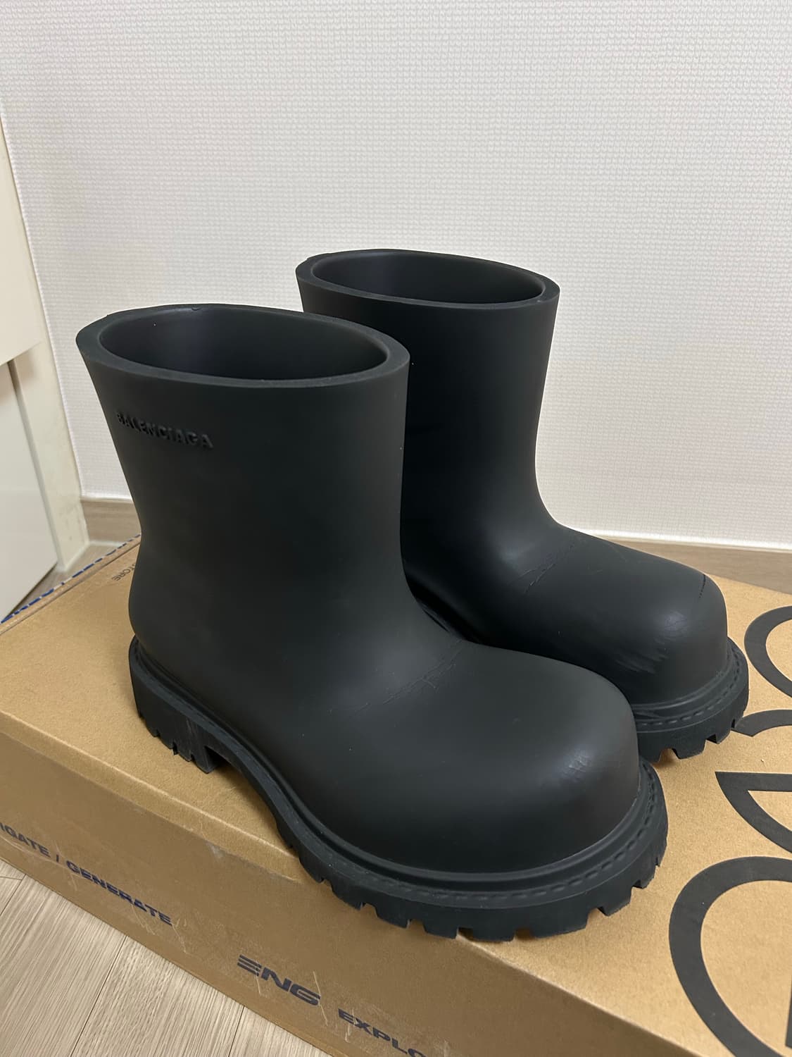 발렌시아가 스테로이드 부티 블랙 41 상품이미지2