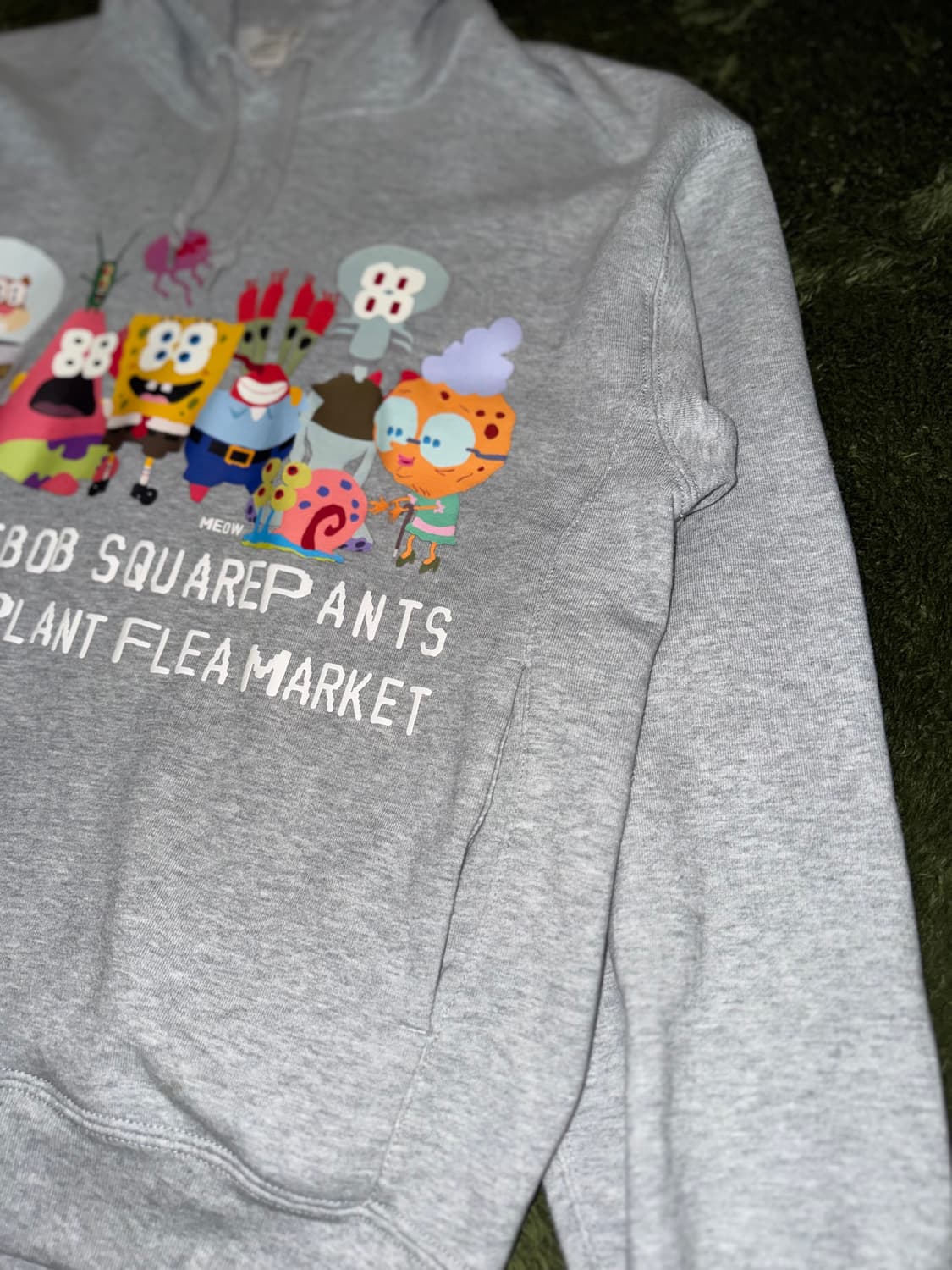 [M] 유니클로 X CPFM X 스폰지밥 콜라보 후드티 그레이 상품이미지4