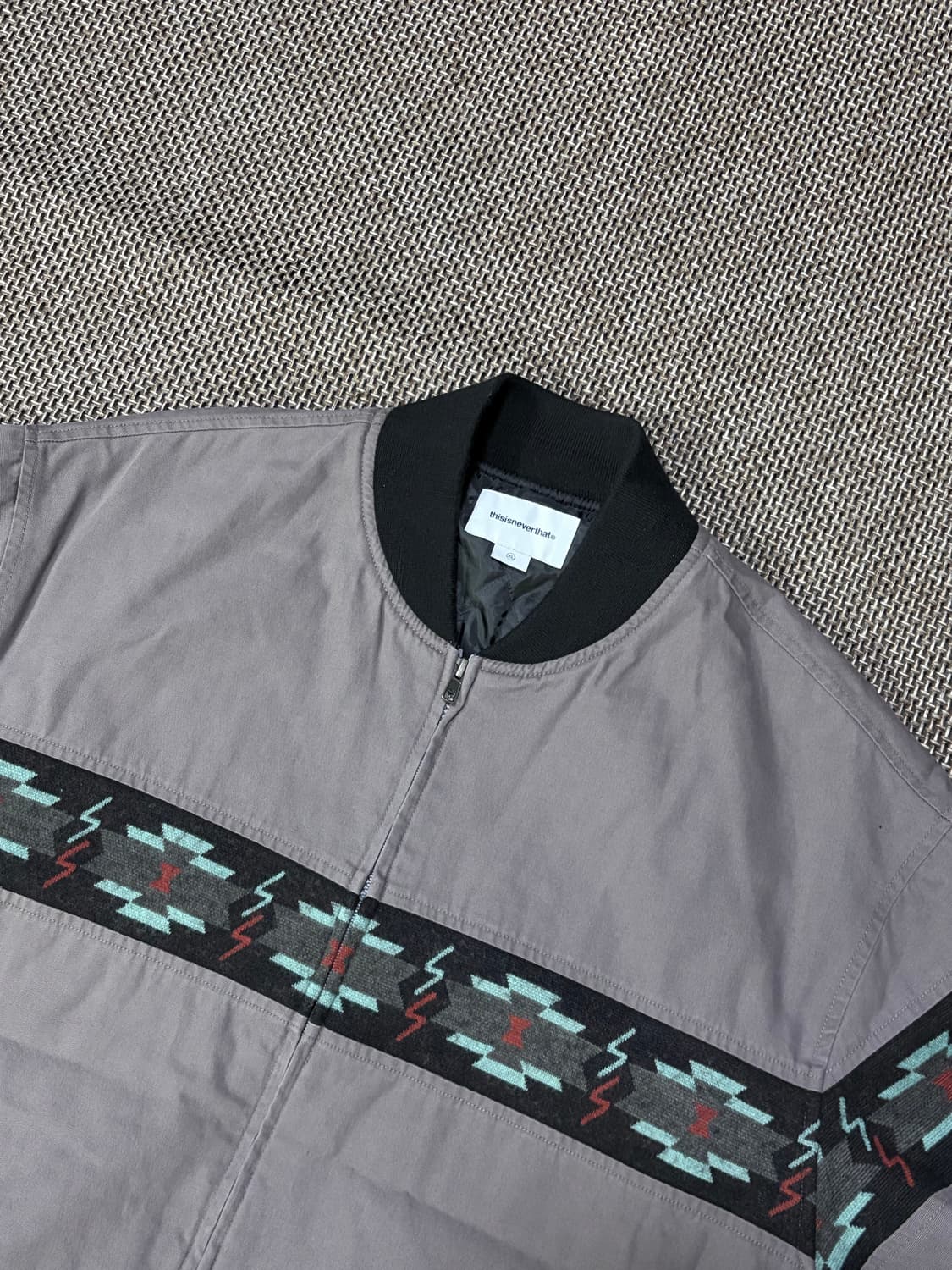 디스이즈네버댓 라인 봄버 자켓 상품이미지1