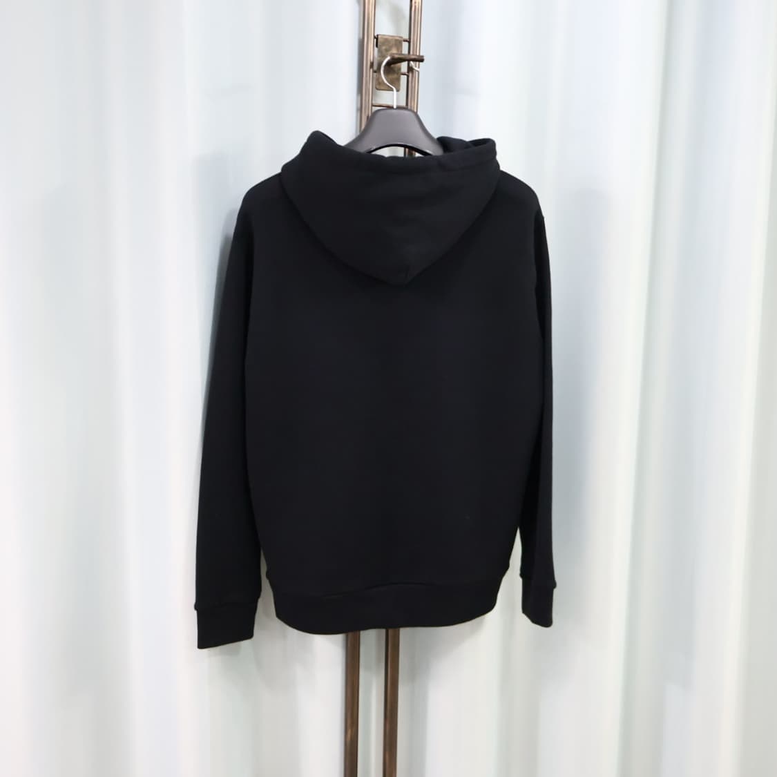 루이비통 시그니처 엠브로이더드 블랙 후드티 L/100 상품이미지7