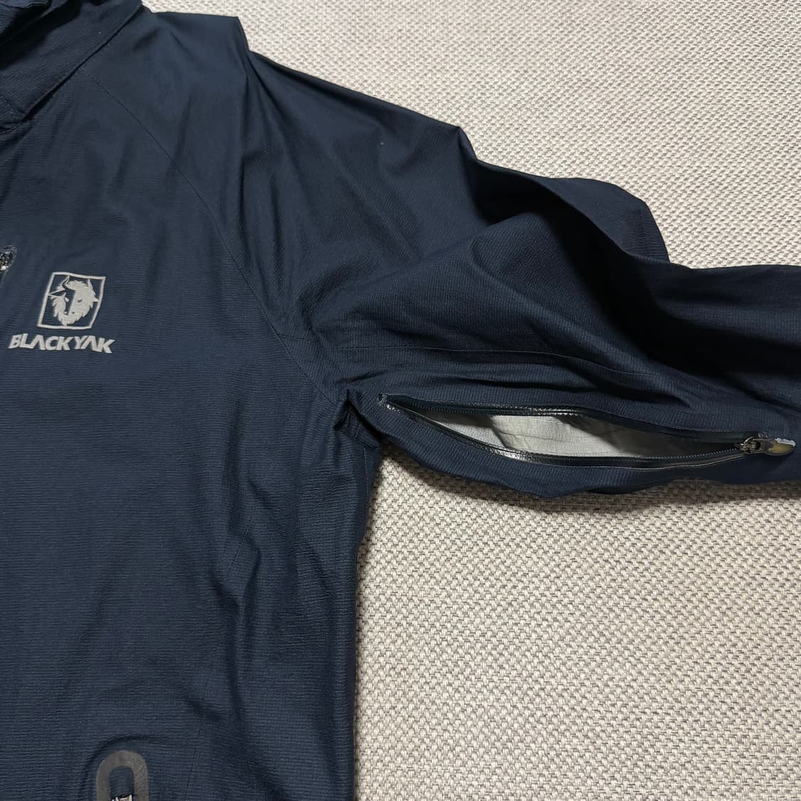 블랙야크 경량 바람막이 자켓 상품이미지3