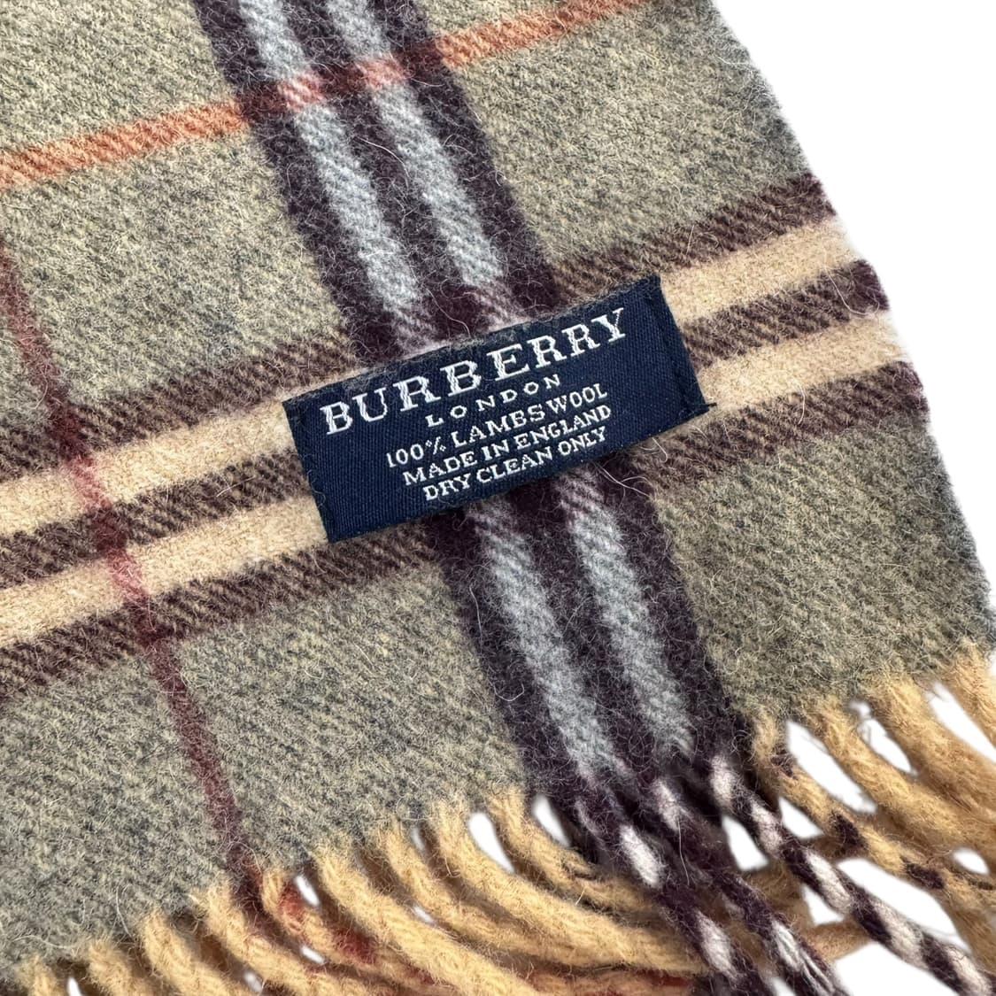 정품 버버리 노바체크 카키 머플러 상품이미지4