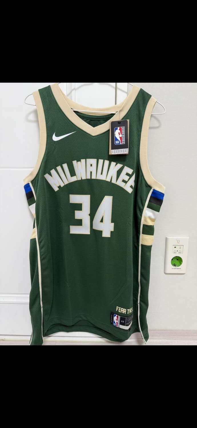 밀워키 아테토쿤보 어센틱 홈 유니폼 상품이미지1