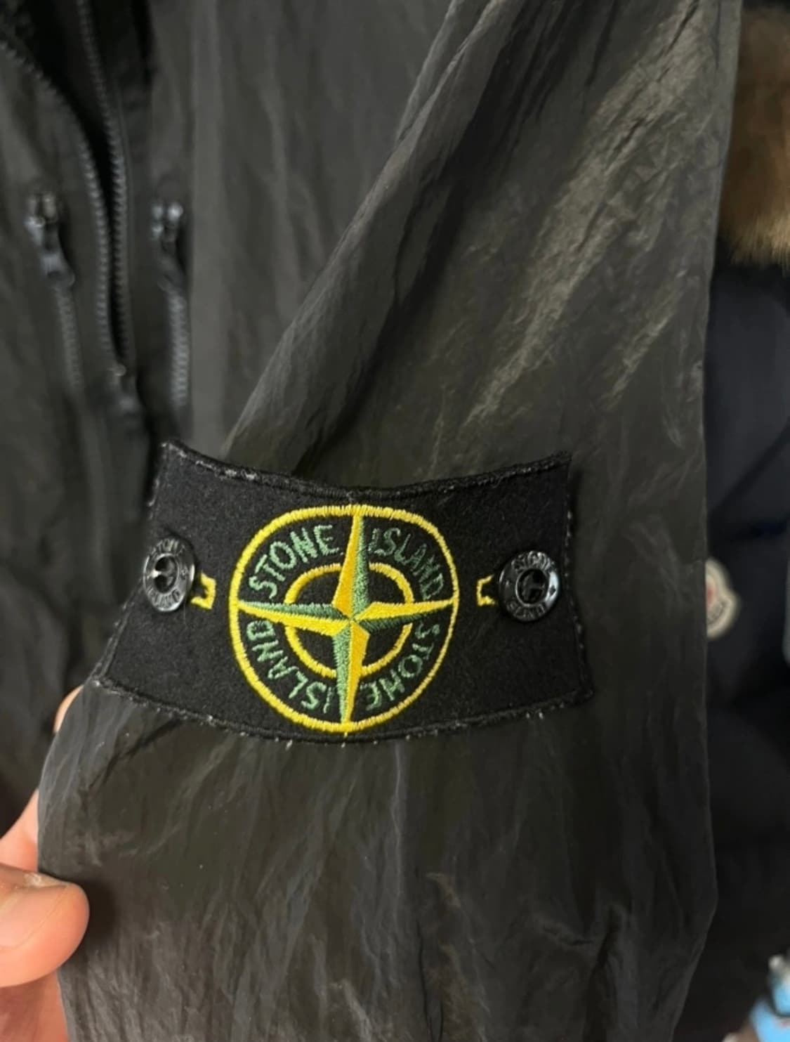 스톤아일랜드 바람막이  상품이미지3