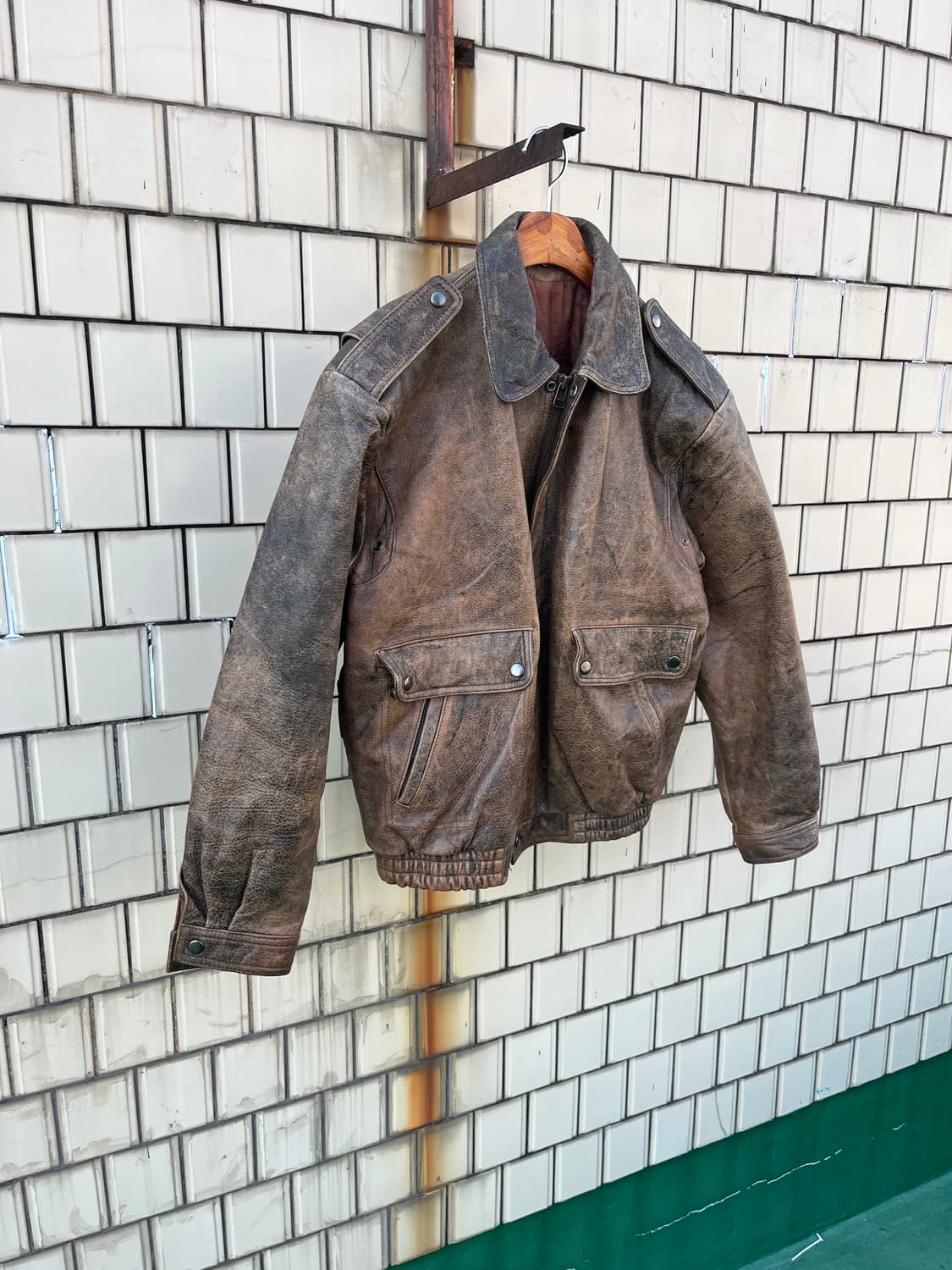 Vintage 소 가죽 브라운 붐버자켓 상품이미지2