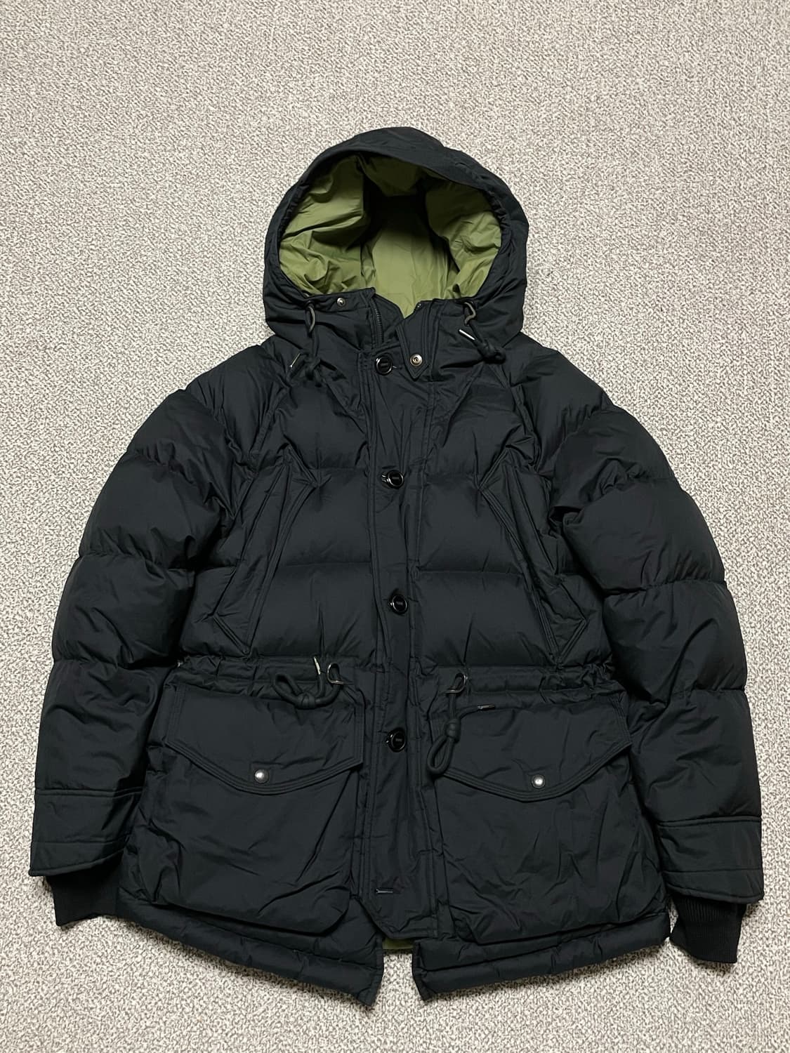 이스트로그 유틸리티 패딩 S 팝니다. 상품이미지1