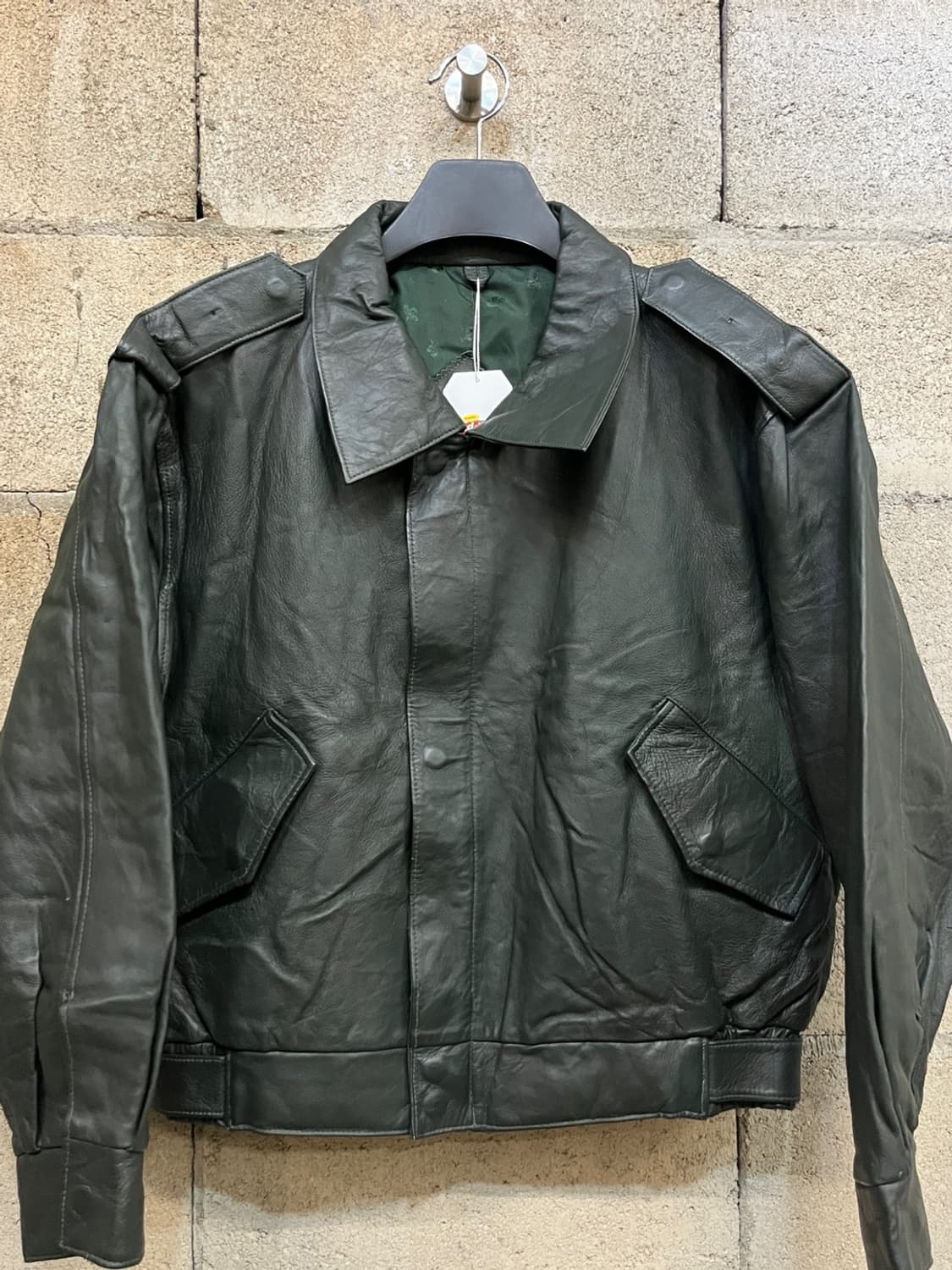 빈티지 견장 레더 자켓 상품이미지2