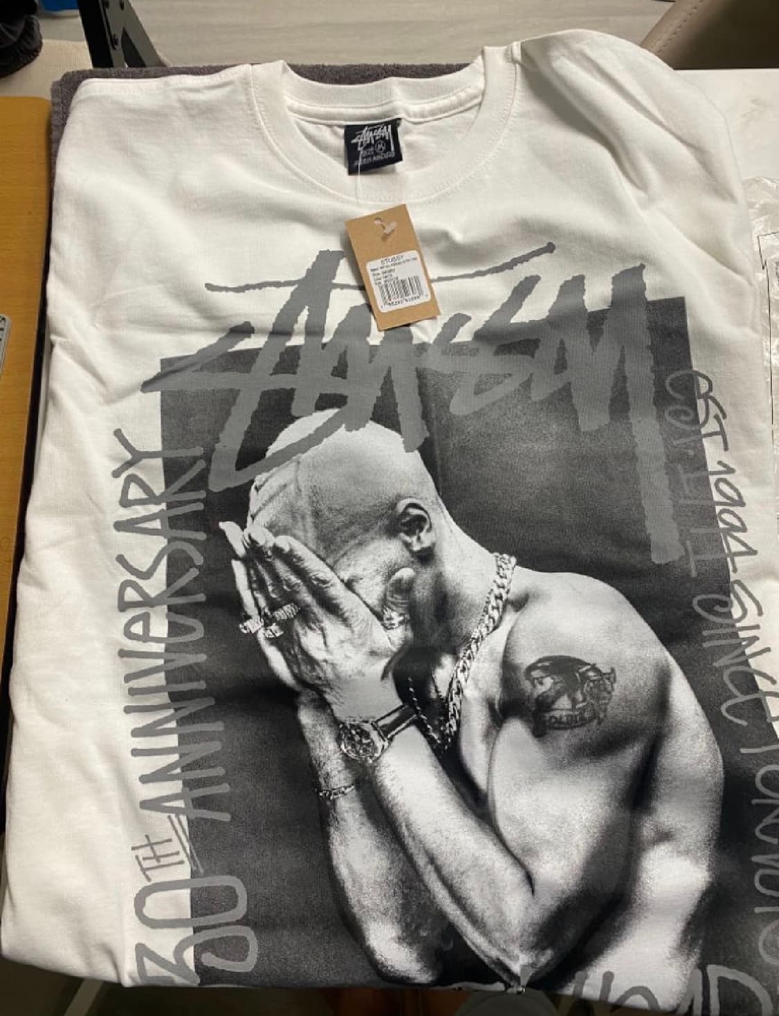 스투시 20주년 기념 2PAC 티셔츠 판매합니다  상품이미지2