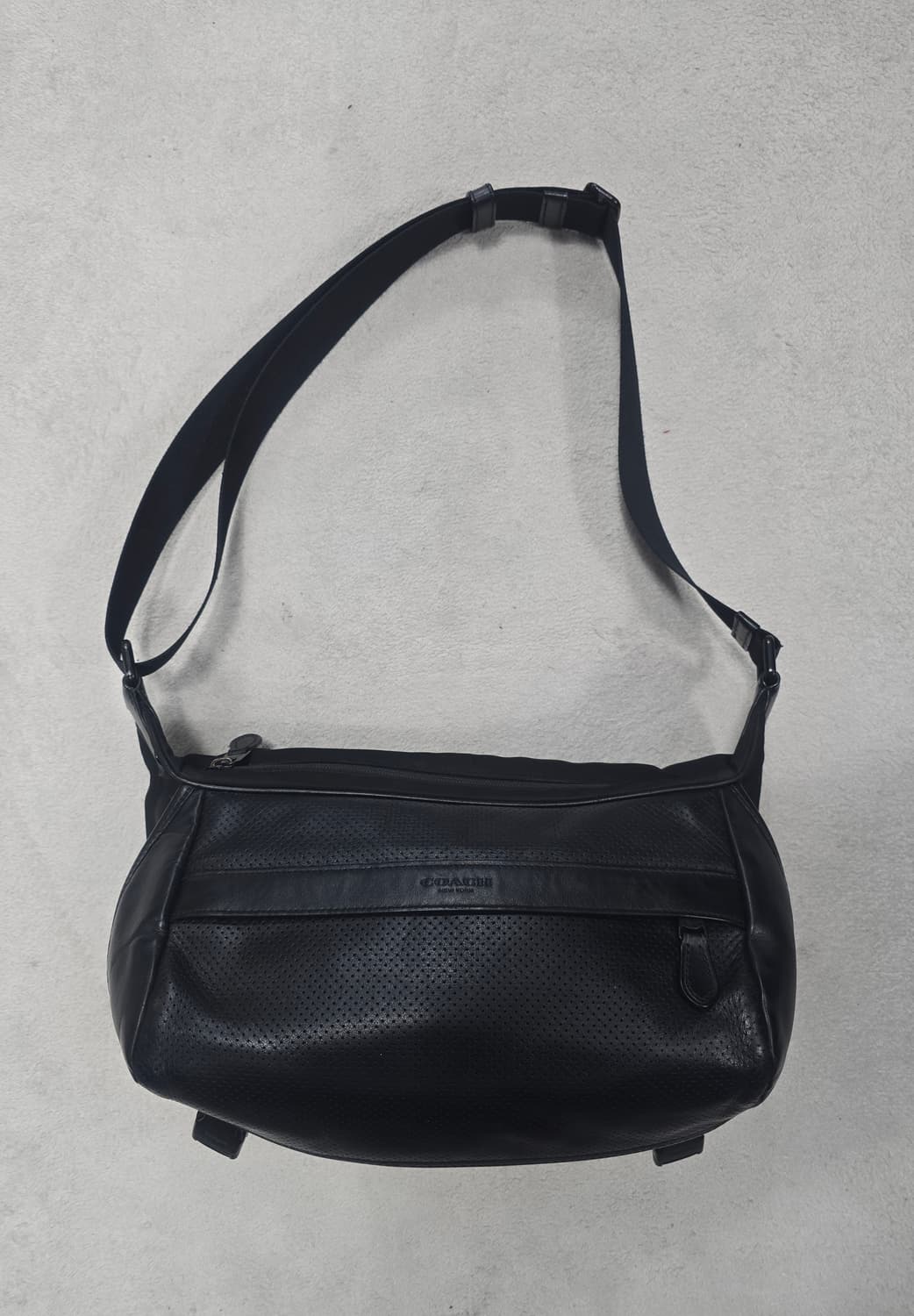 COACH 코치 테레인 팩 블랙 크로스 바디백 상품이미지1