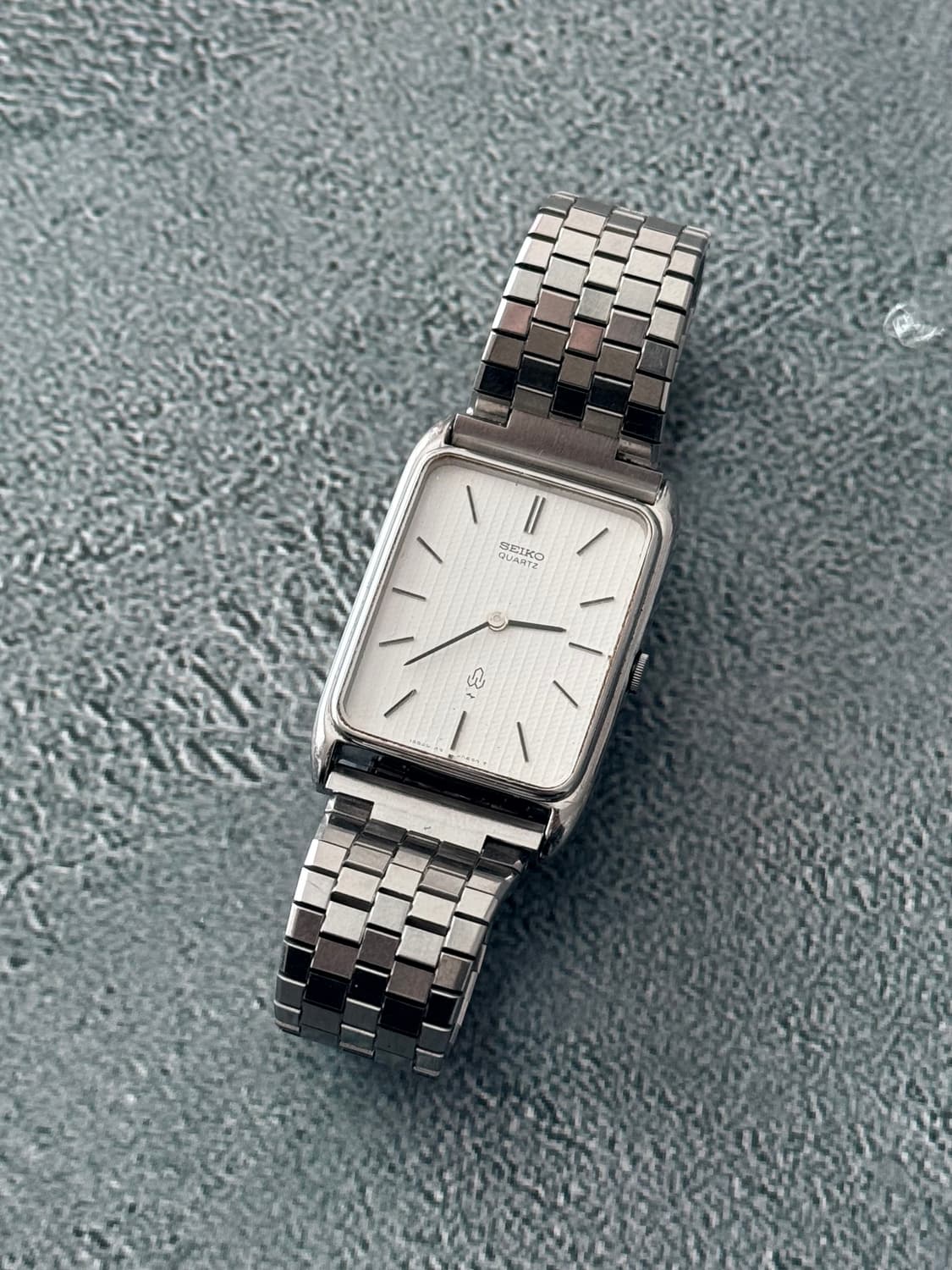 세이코 Seiko 탱크 수직 격자 패턴 다이얼 상품이미지2