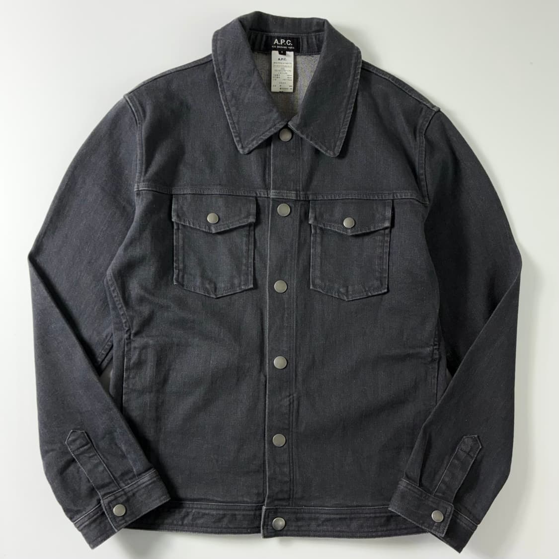 A.P.C  아페쎄 차콜 워시드 데님 트러커 자켓  상품이미지1