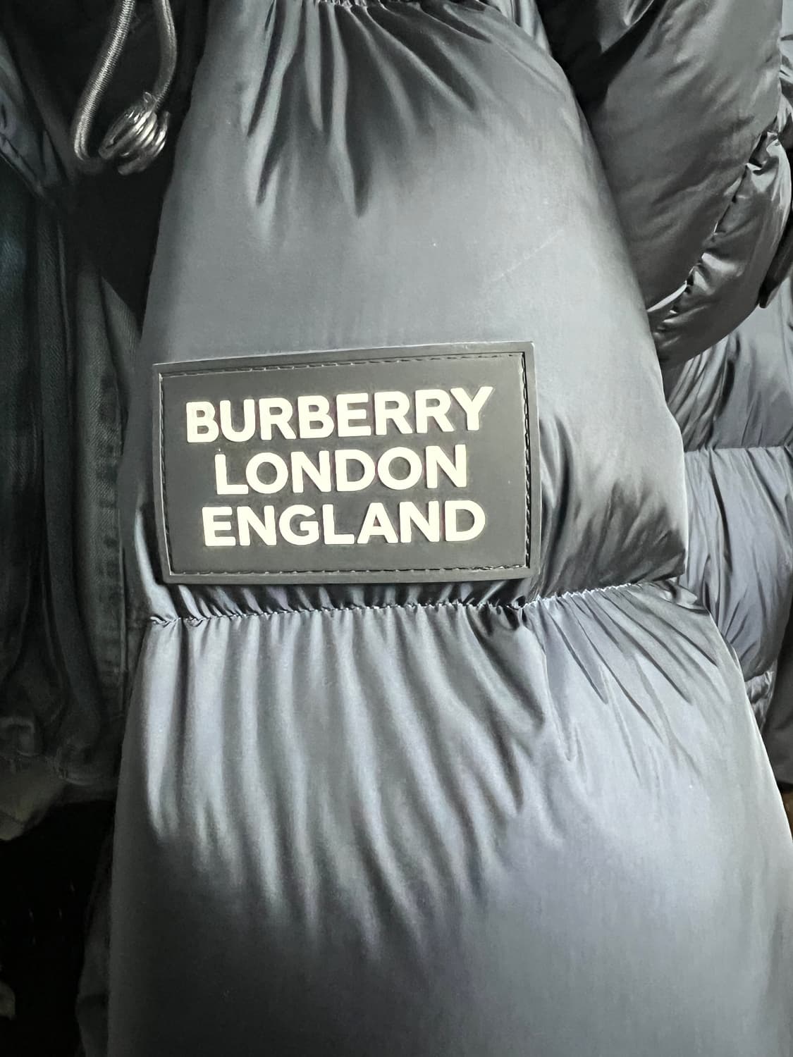 버버리 남자 롱패딩 XL 네이비 상품이미지8