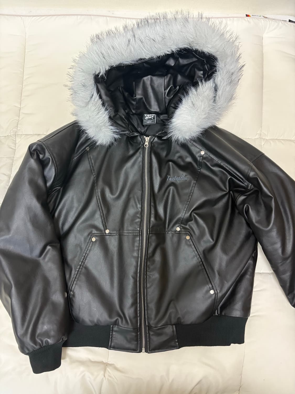 비엑세스 페이크레더 퍼 후드집업 상품이미지1