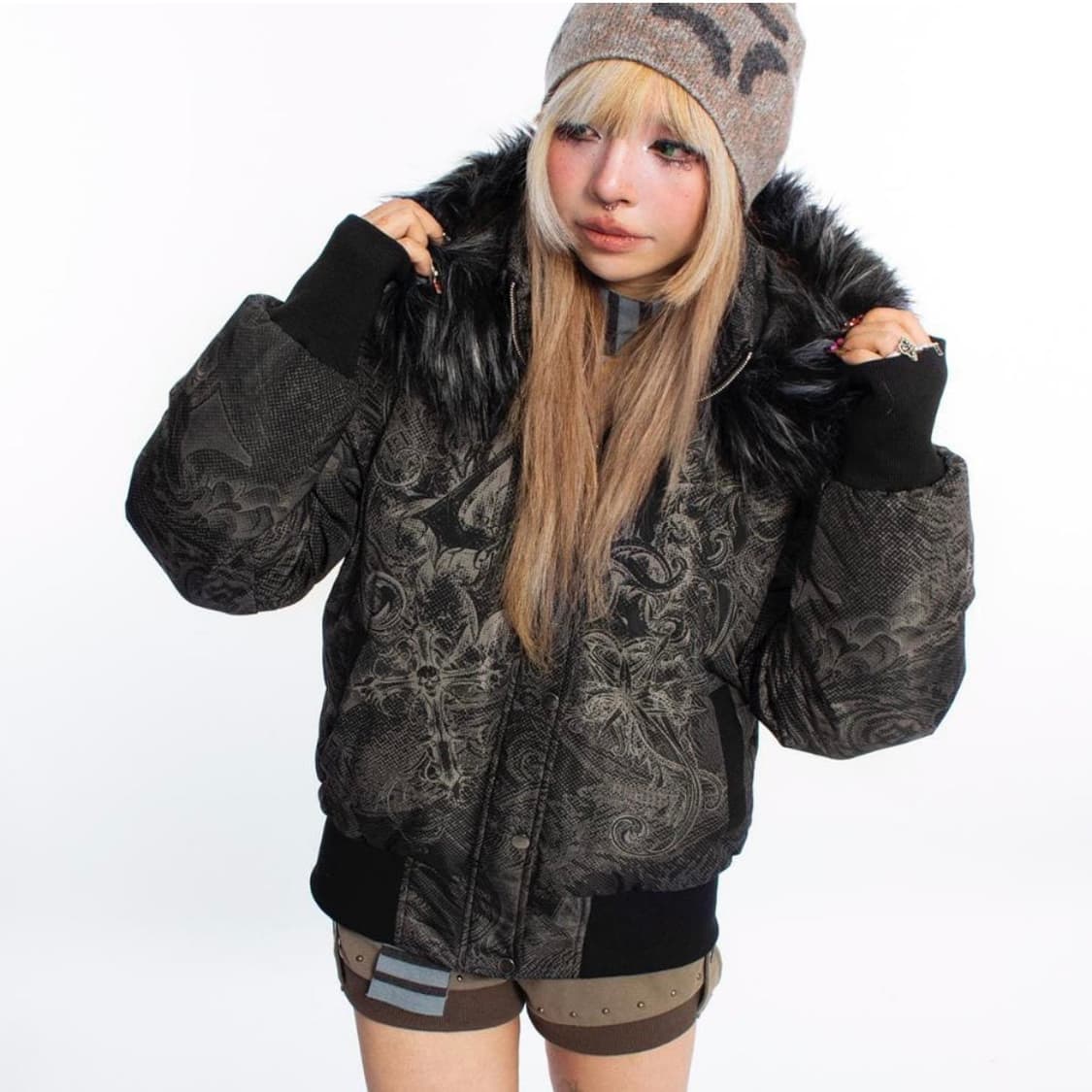 4RE1GN 퍼 후드 숏패딩 Y2K 덕다운 점퍼 고딕 오리엔탈 상품이미지2