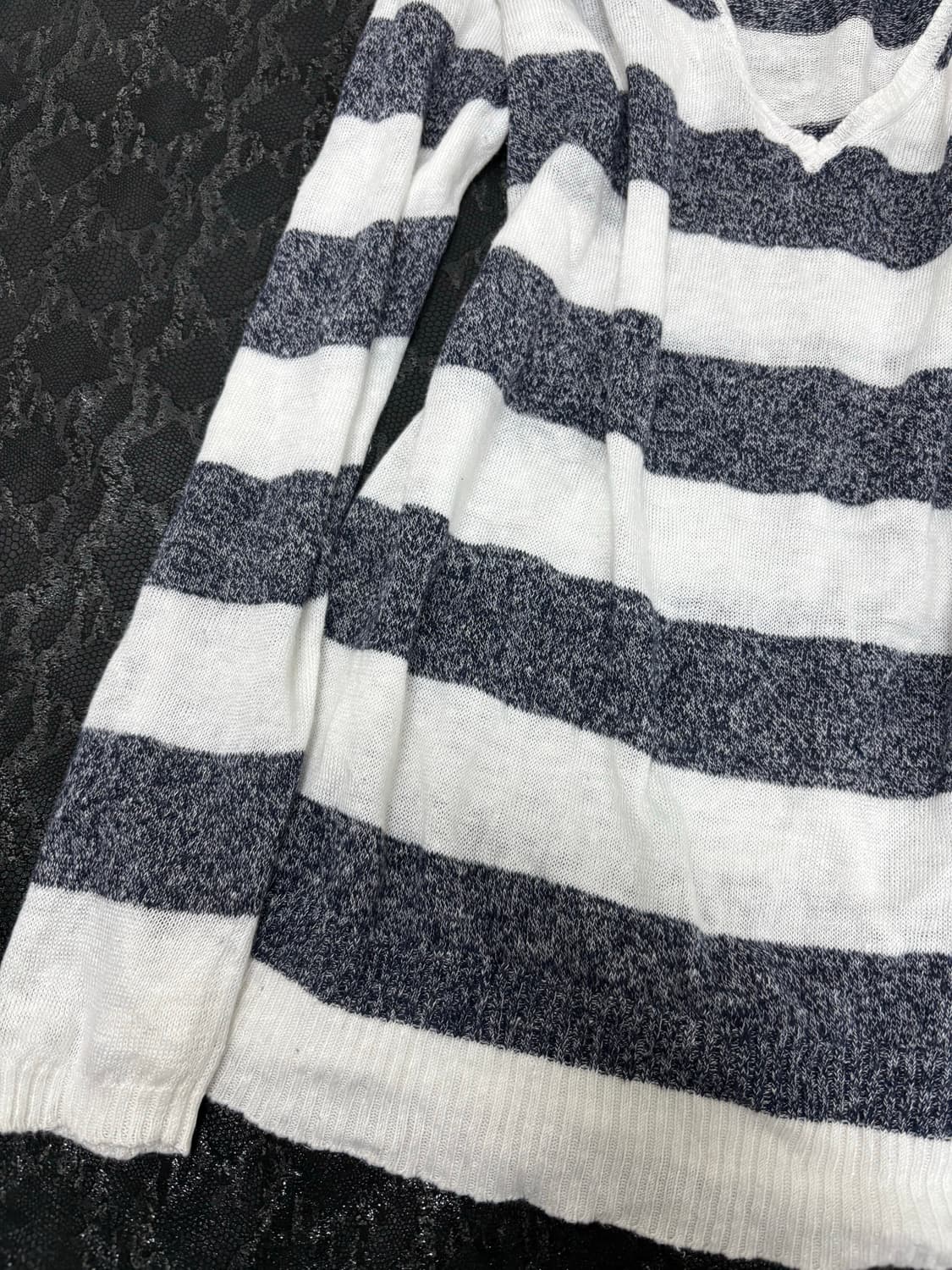 “Vintage”V-Neck Stripe Sleeve 상품이미지6