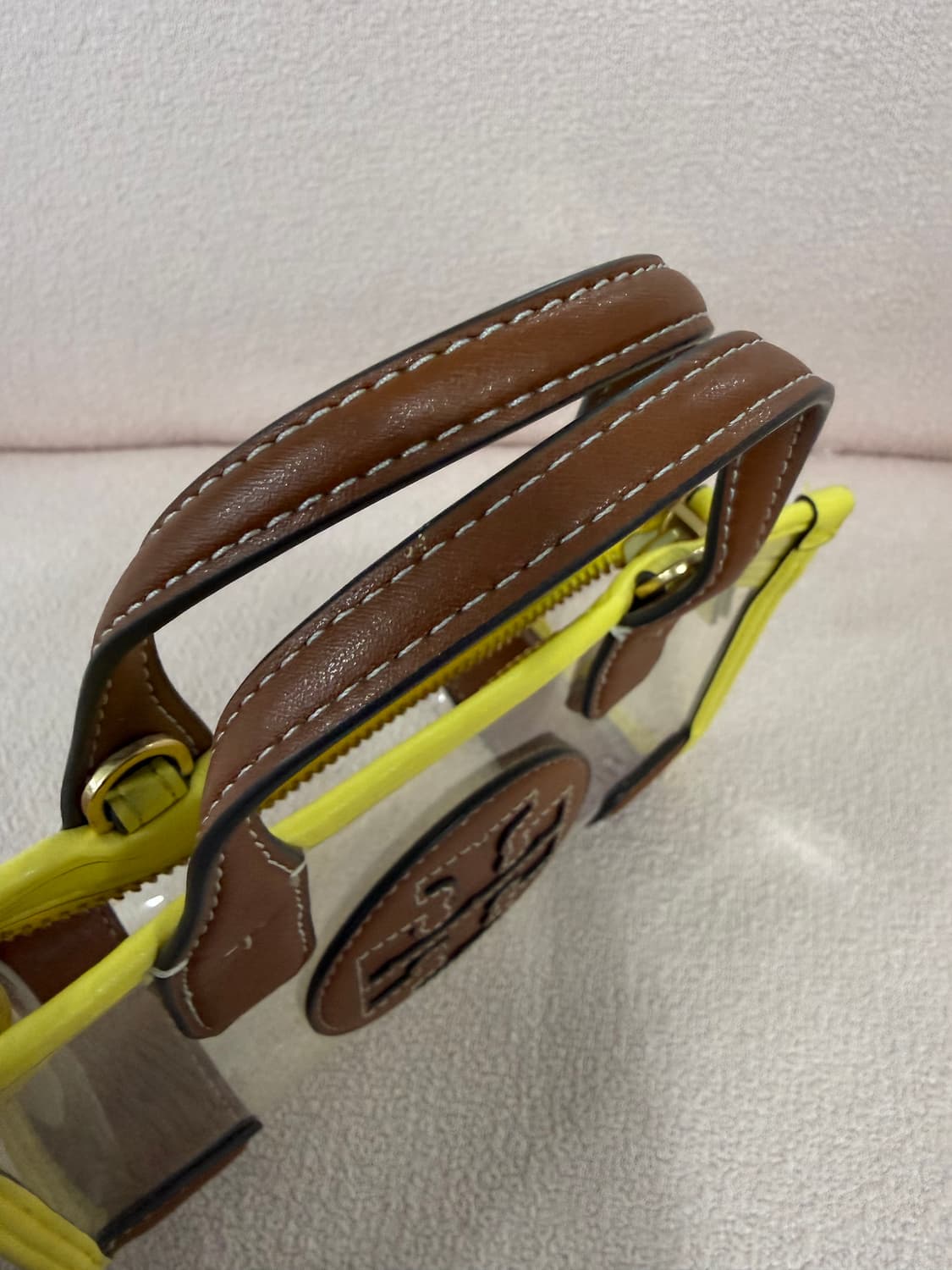 토리버치 투명 PVC + 레더 미니 토트백 상품이미지5