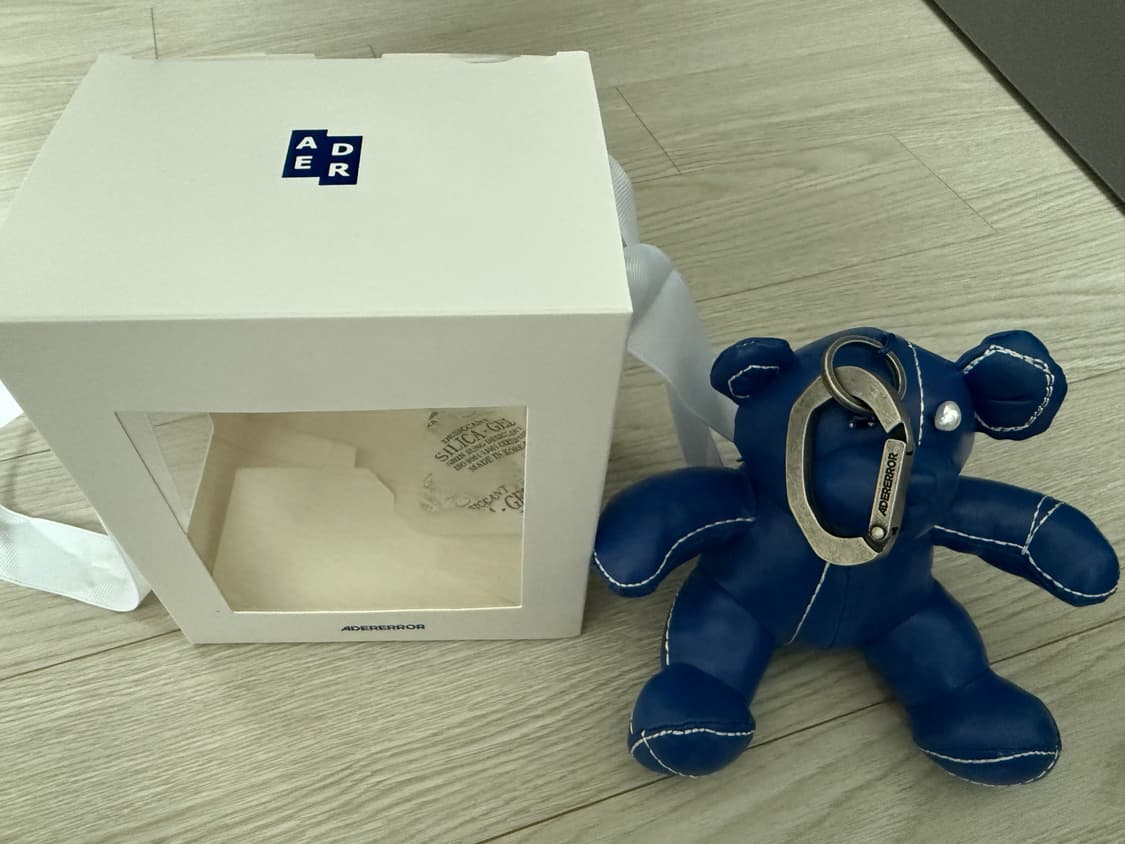 아더에러 에디베어 키링 상품이미지1