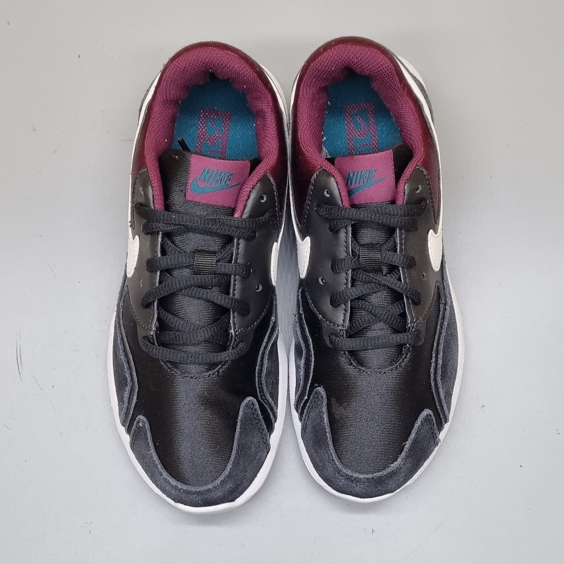 나이키 에어맥스 노스텔직 여성운동화230  상품이미지2