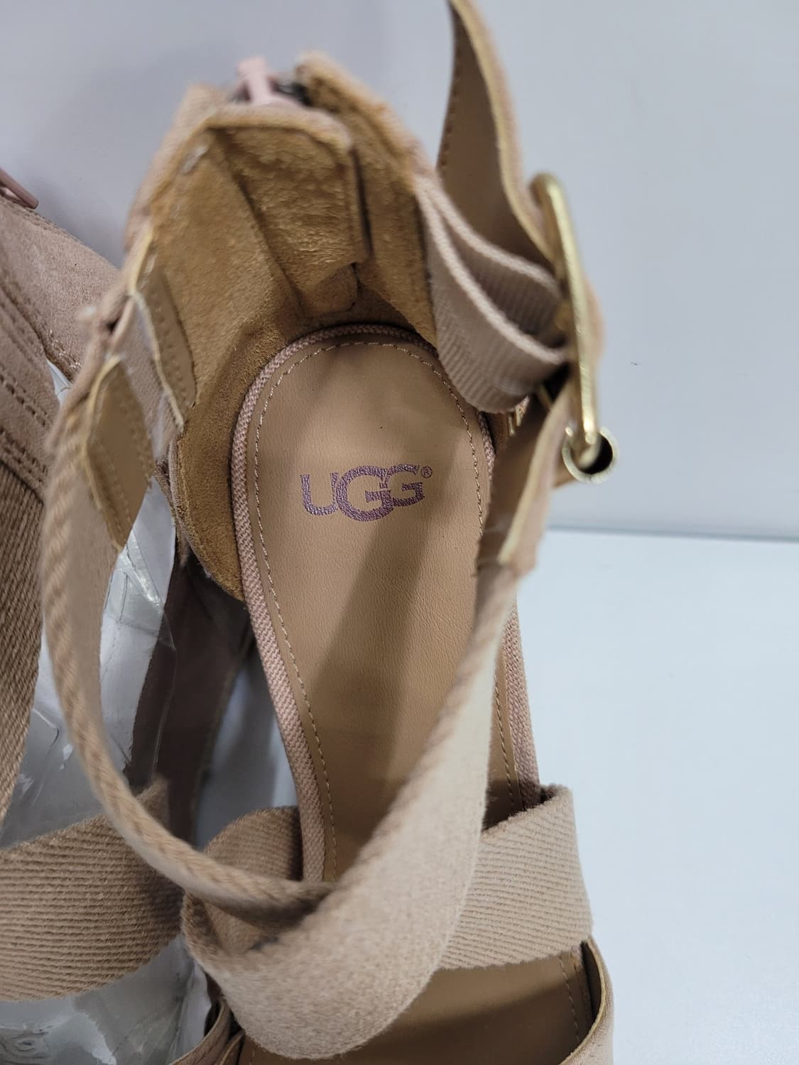(새상품급) UGG 어그 칼라 웨지 샌들 / EU 37 (230~235) 상품이미지7