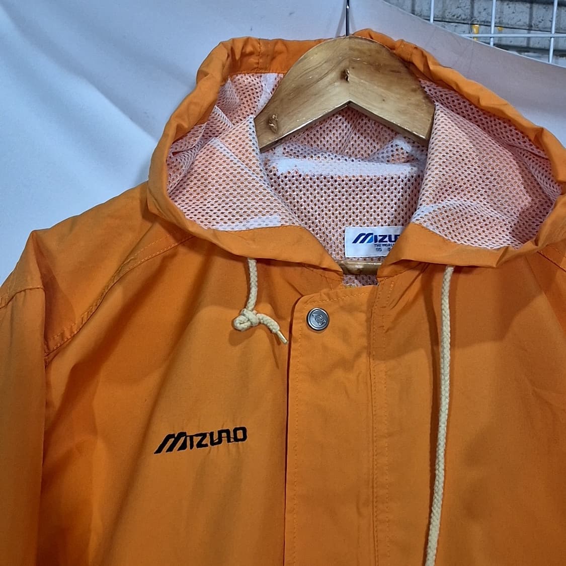 미즈노 후드 바람막이 상품이미지2