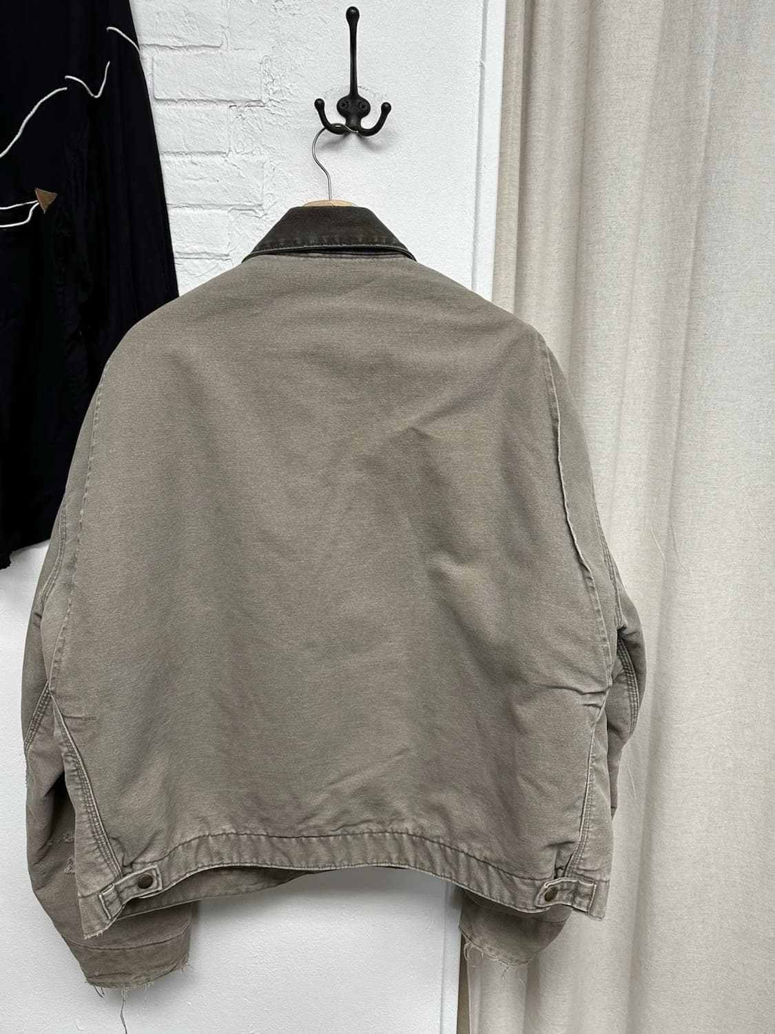 칼하트 J97 디트로이트 자켓 데저트 상품이미지6