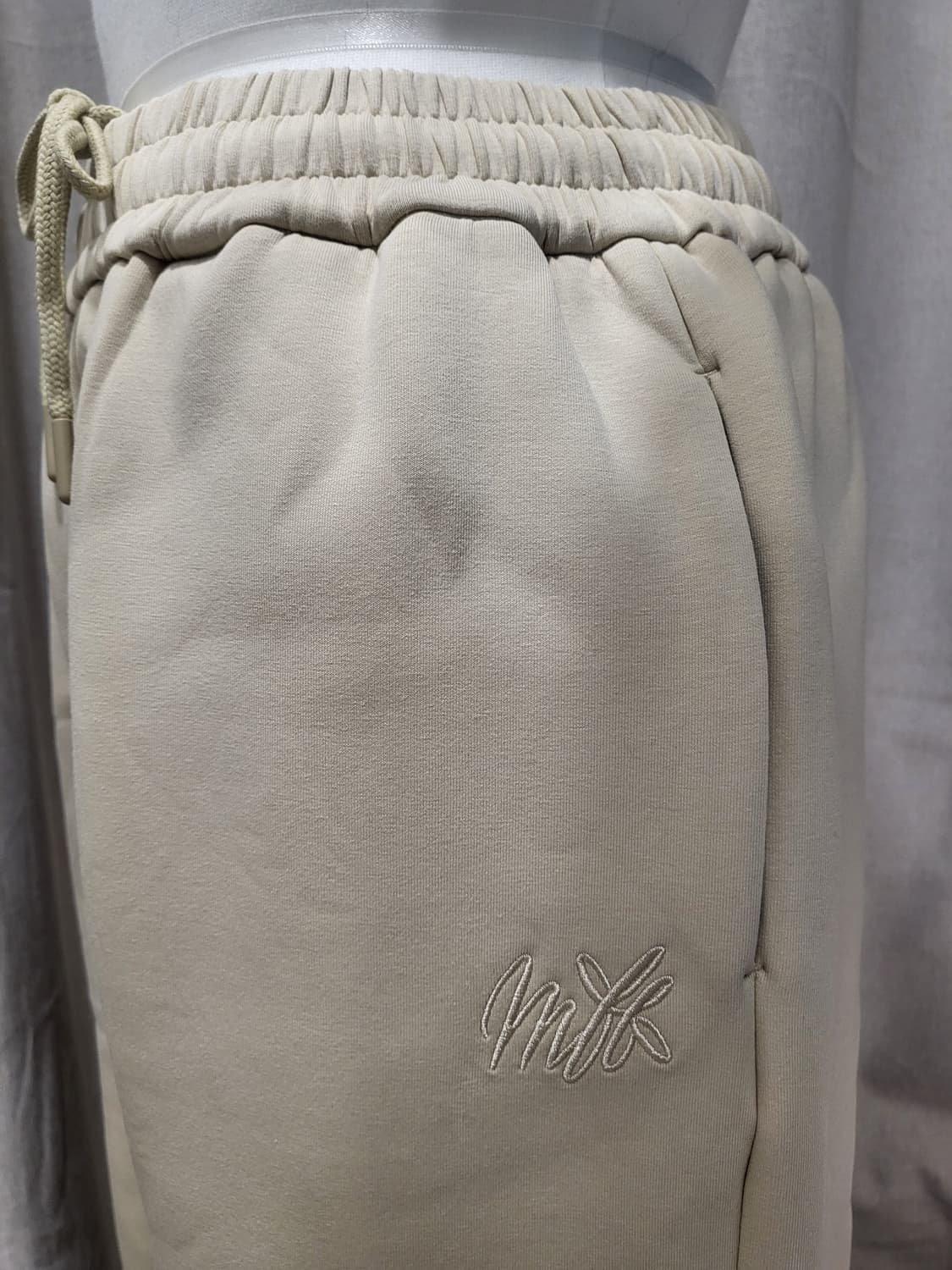 택포🎁새상품 모어서울 바지 트레이닝 밴딩 하의 조커 츄리닝 MOBBE몸 상품이미지7