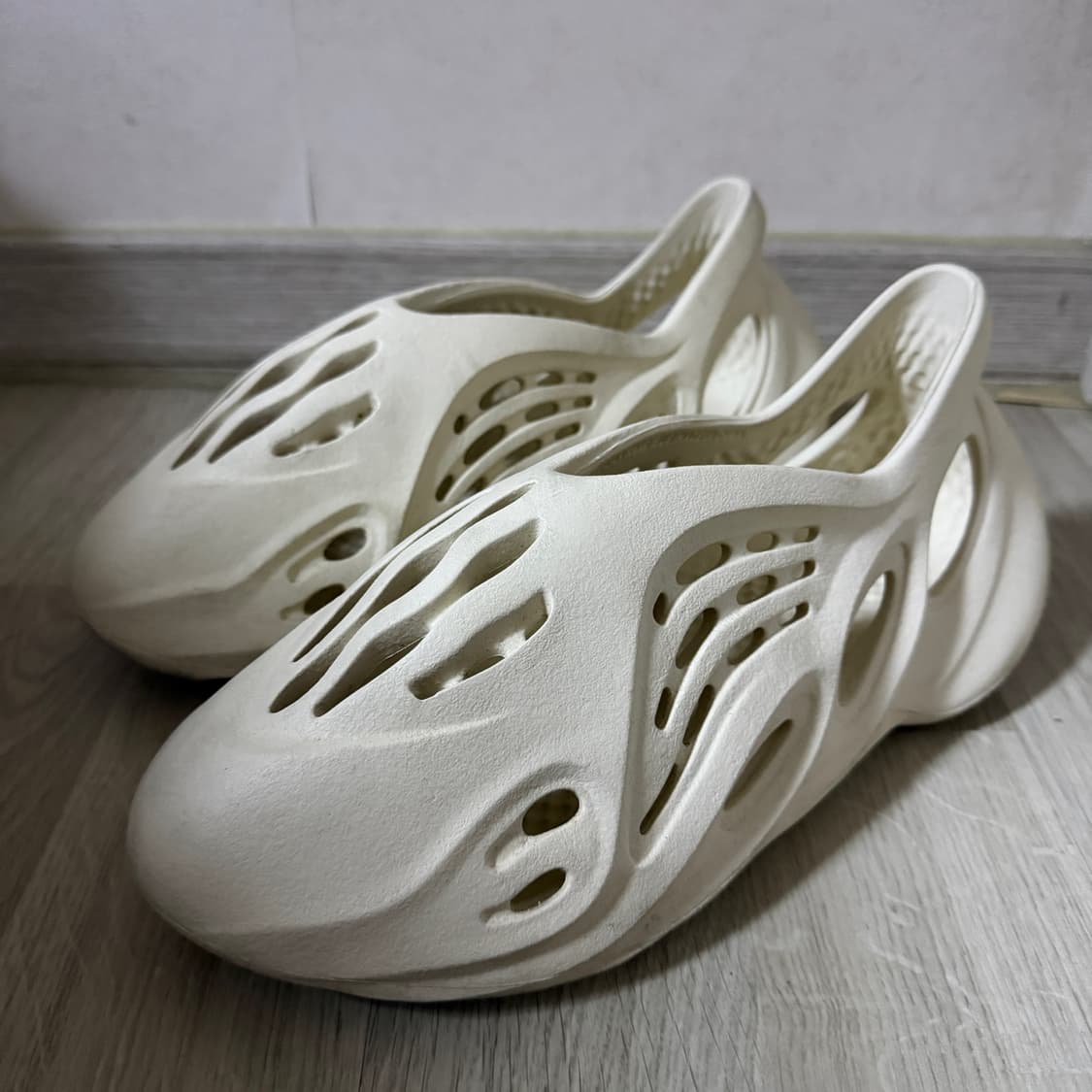 아디다스 이지 폼 러너 FY4567 (270) 상품이미지5