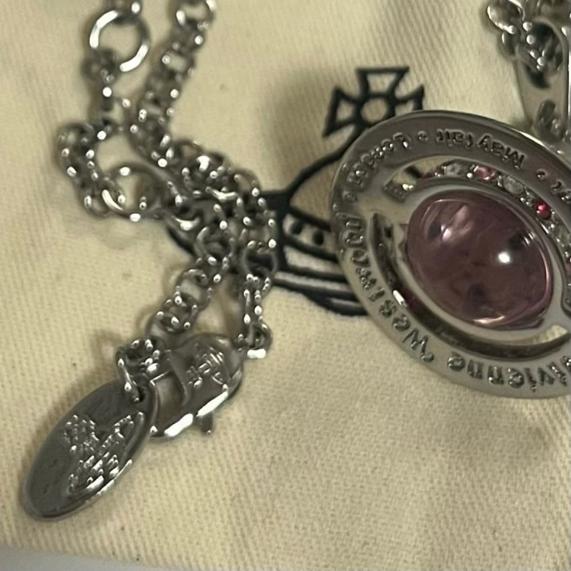 비비안웨스트우드 핑크 orb 목걸이 상품이미지3