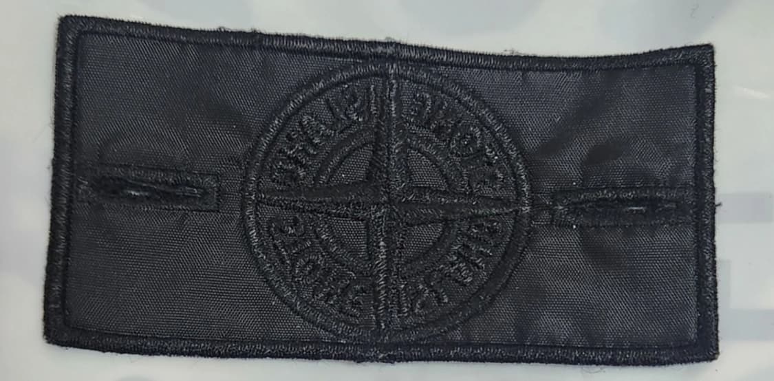 [정품]
스톤아일랜드 와펜 패치기본 블랙입니다 새상품급  상품이미지4