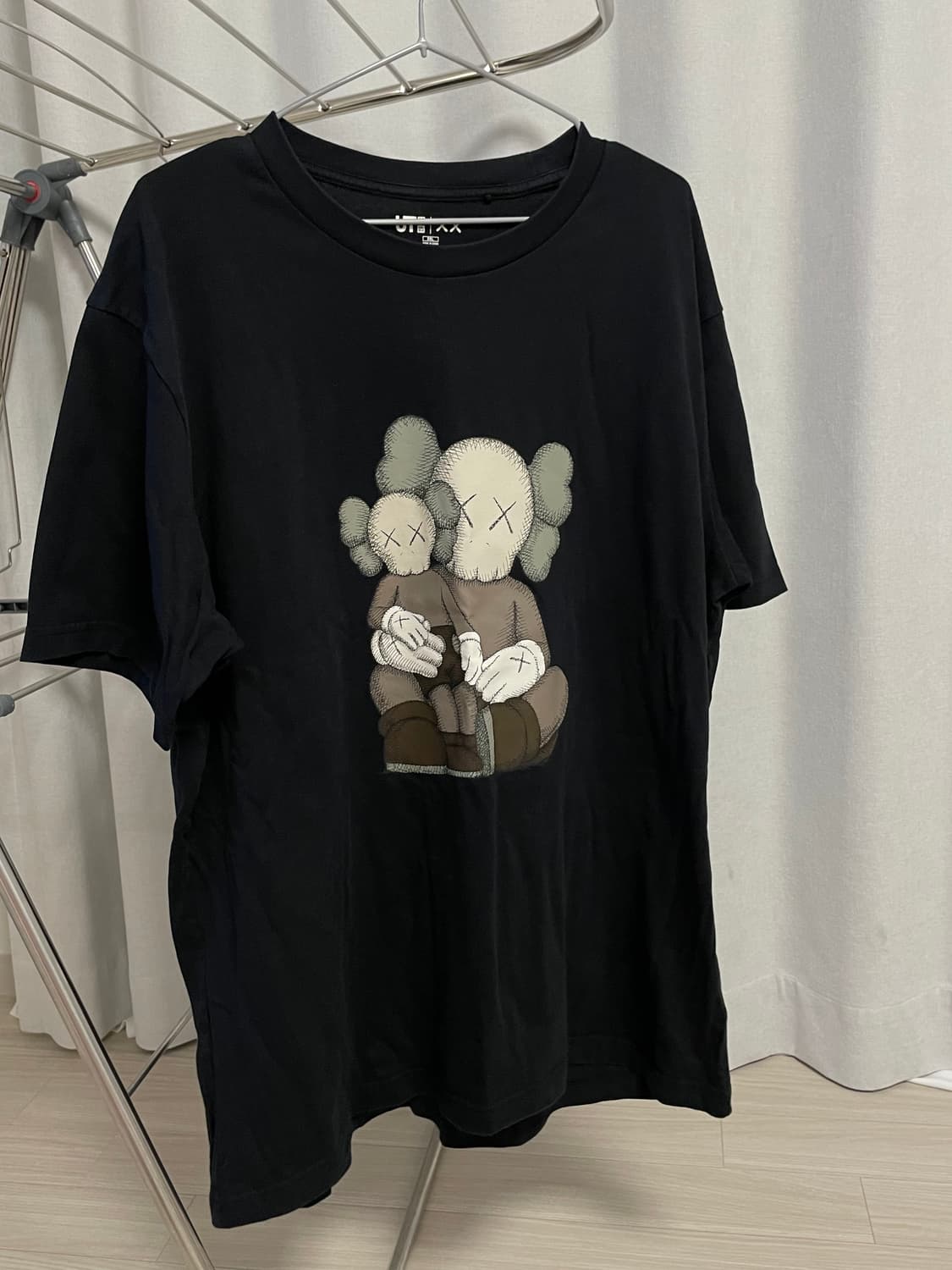[XXL] 유니클로 카우스 반팔 유니클로 UT KAWS 상품이미지1