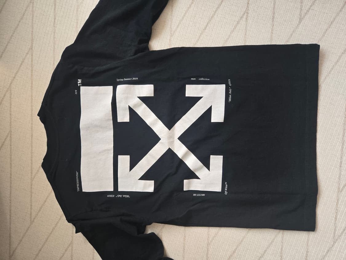 오프화이트 맨투맨 상품이미지2