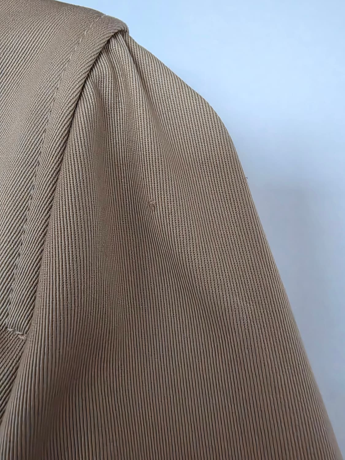 발렌시아가 트렌치코트 38 / 상태 좋음 / 오른팔 미세 하자 / 14만 상품이미지8