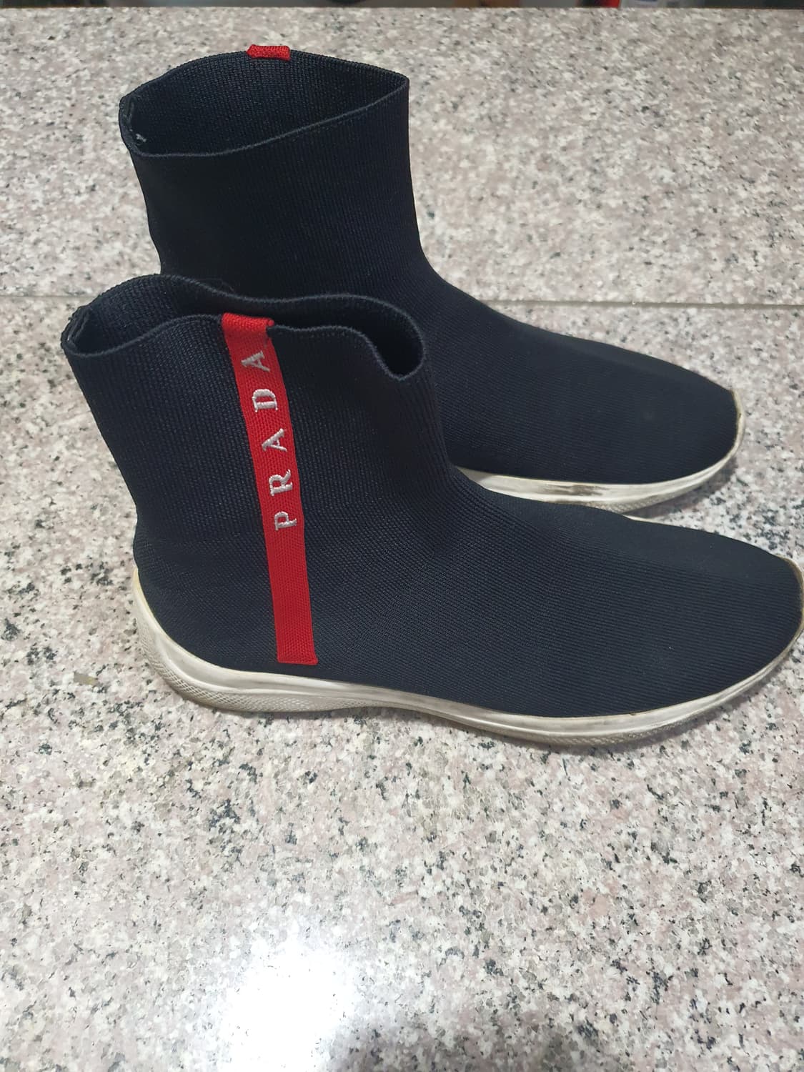 프라다 여성 삭스 스니커즈 판매합니다! 상품이미지1