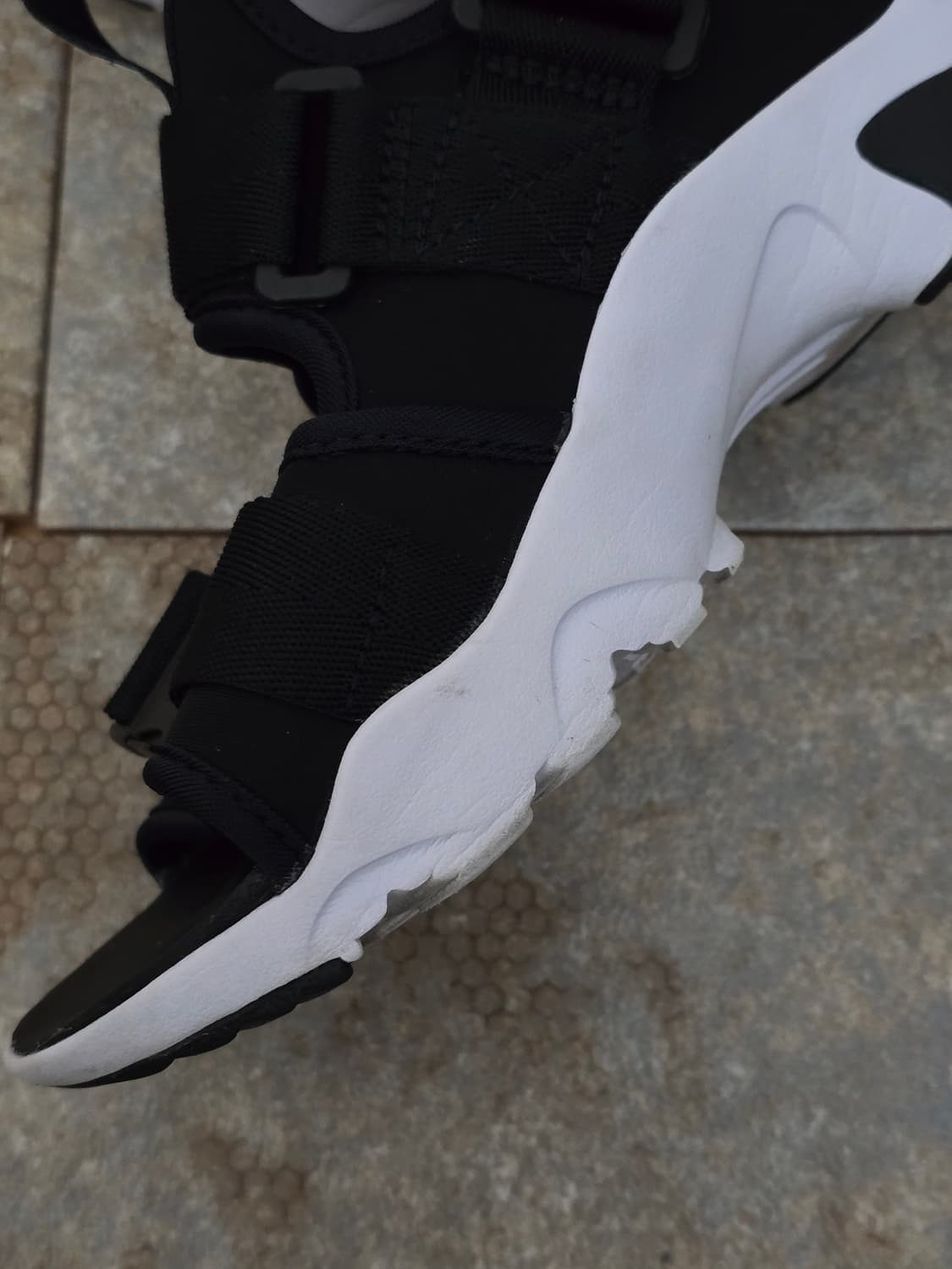 (220)나이키 캐년 블랙 샌들 샌달 상품이미지6