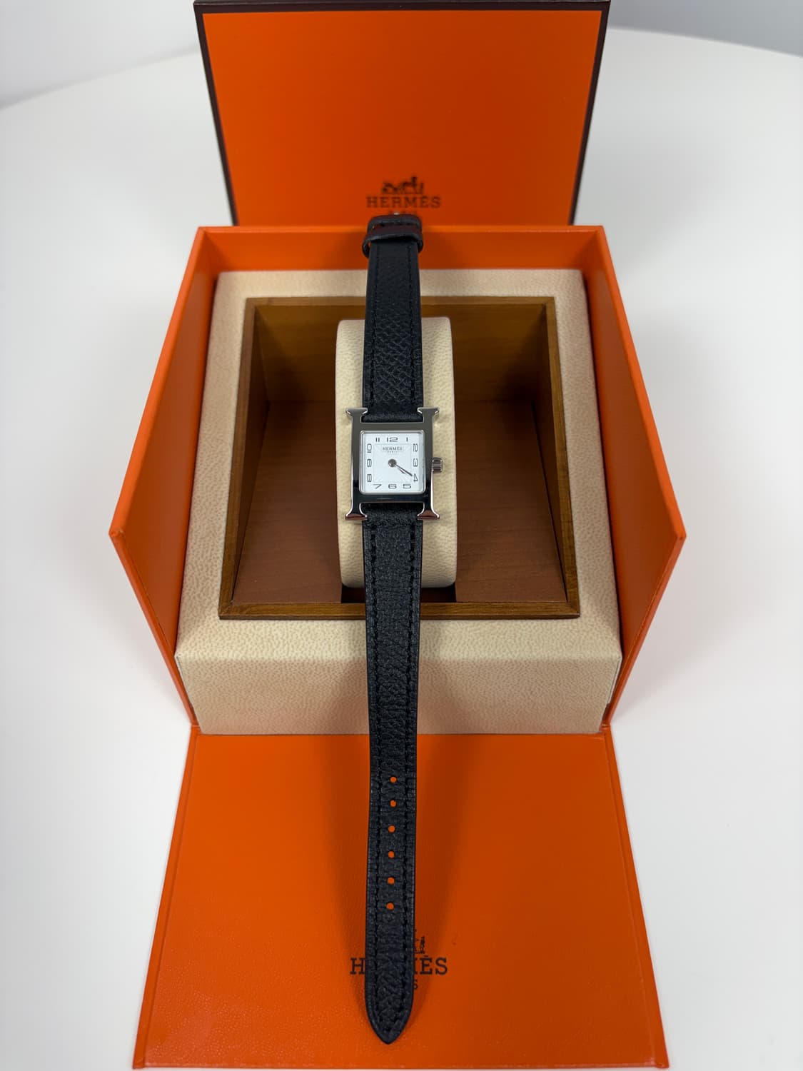 에르메스 H아워 TPM 블랙 은장 시계 상품이미지8