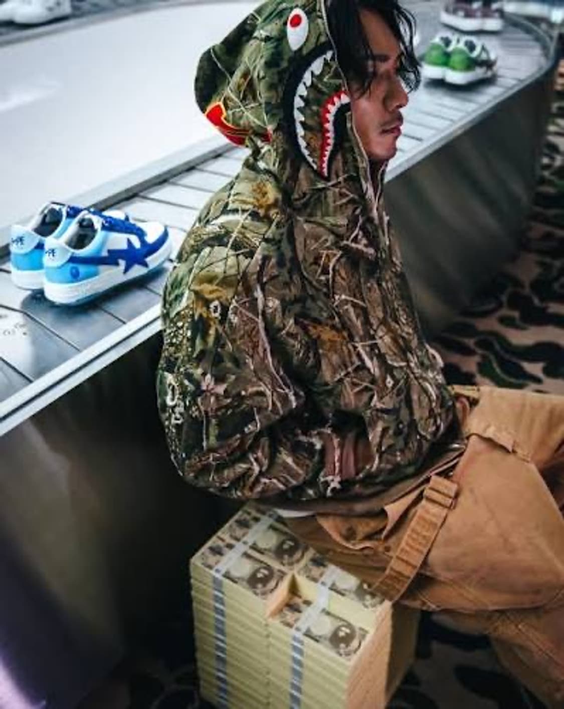 세인트미카엘 베이프 콜라보 리얼트리 샤크 후드 L사이즈 상품이미지3