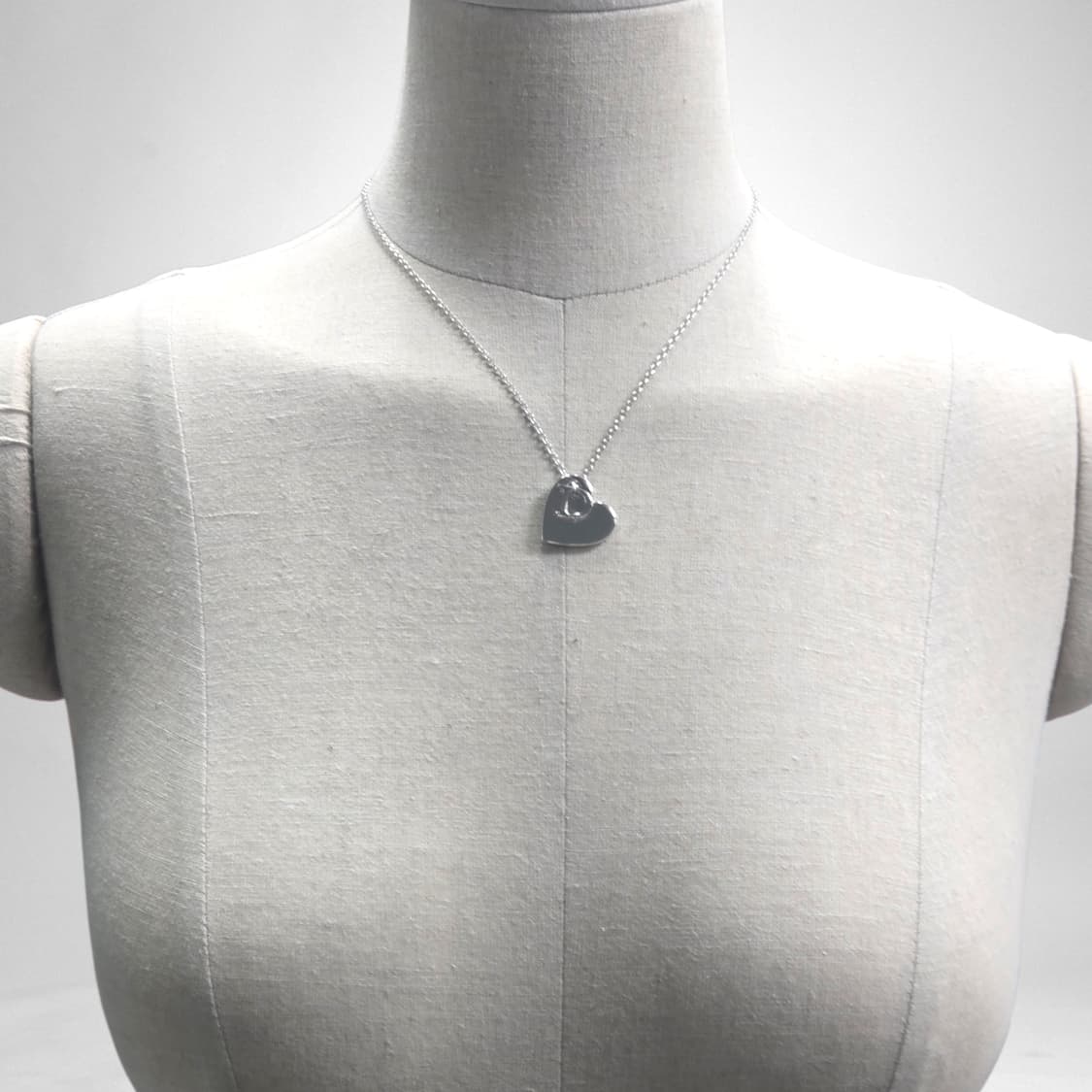 디올 하트 D이니셜 목걸이 상품이미지3